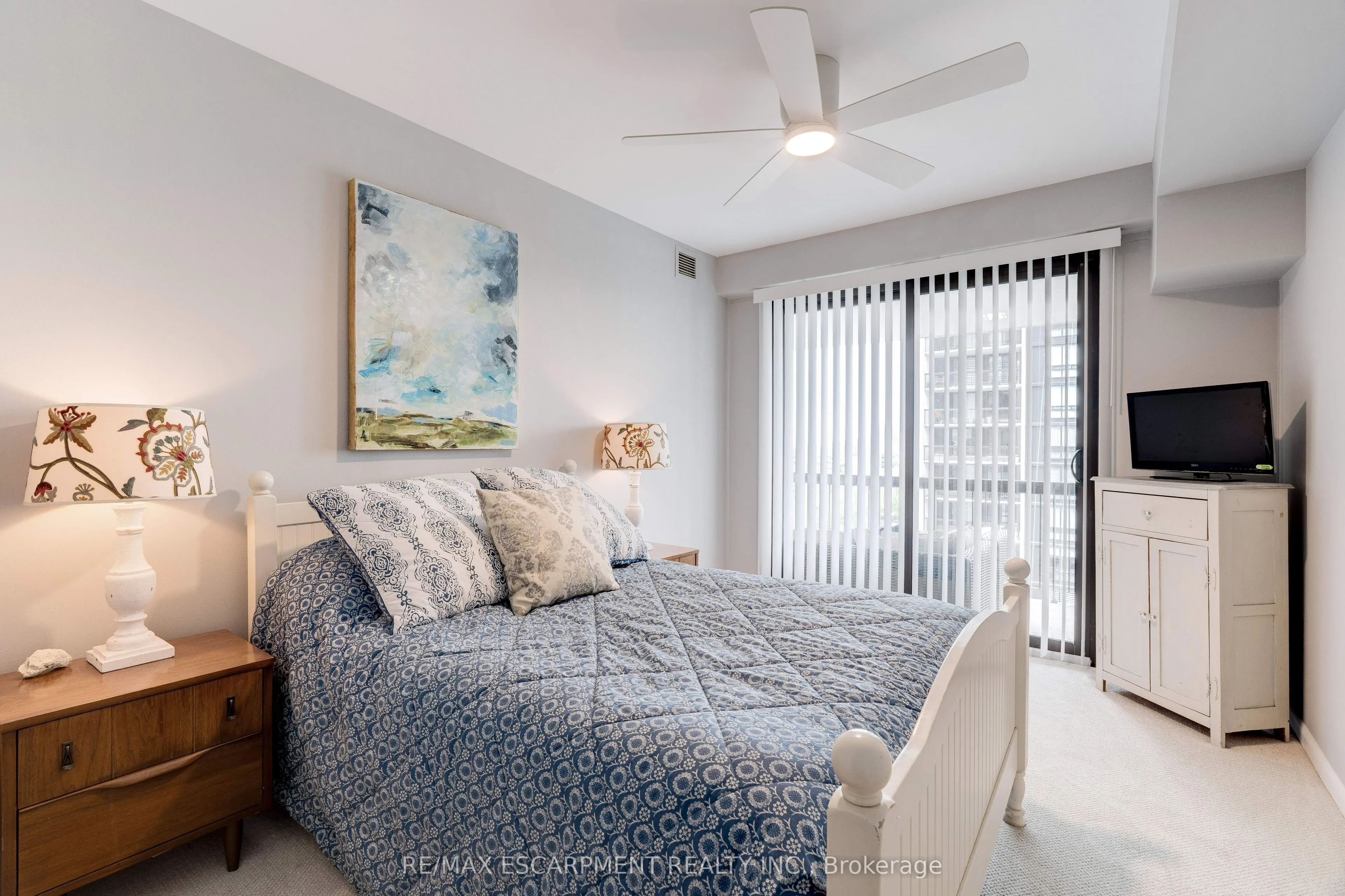 2175 Marine Drive, #903