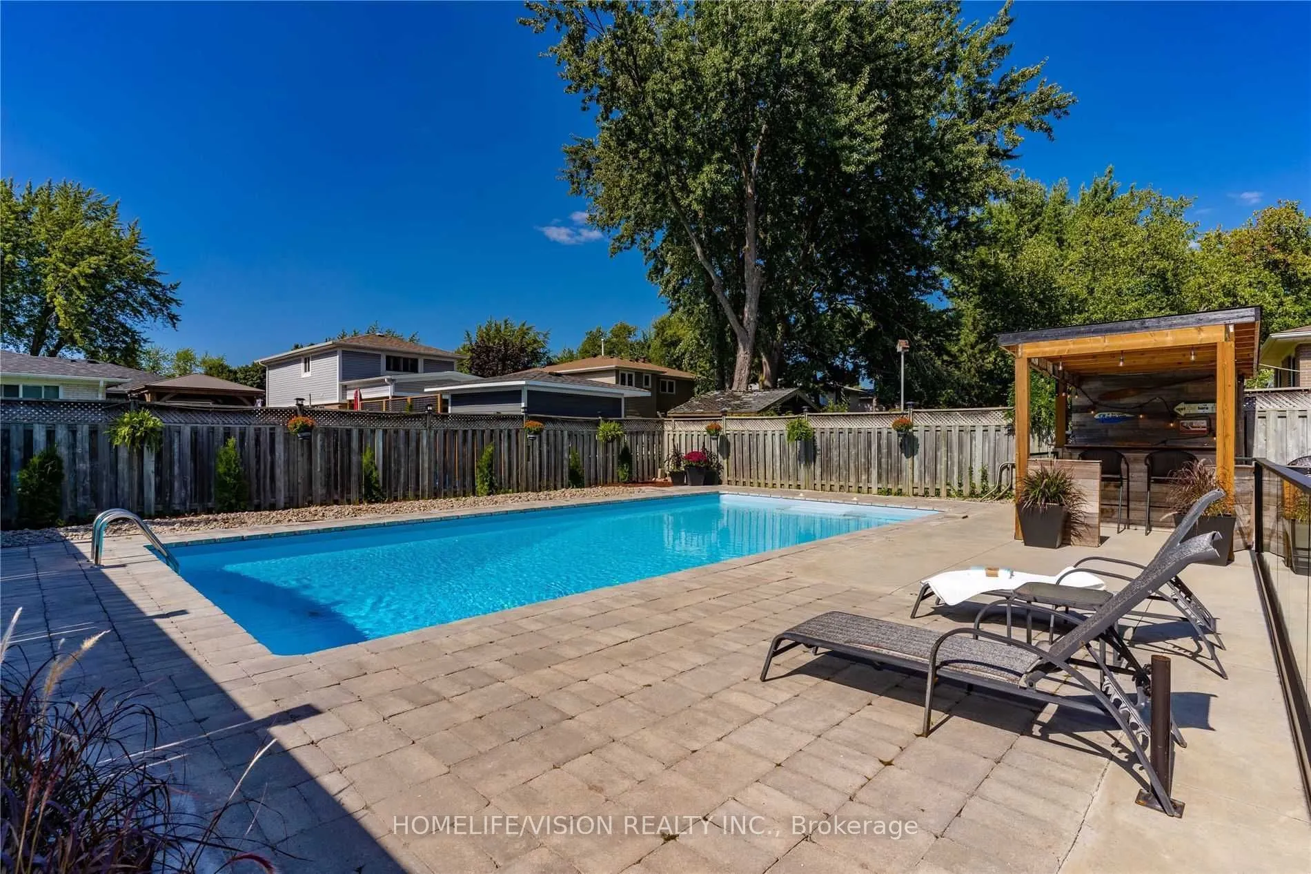 16 Palgrave Crescent