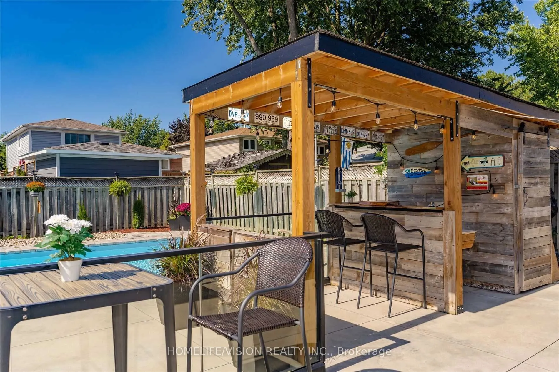 16 Palgrave Crescent