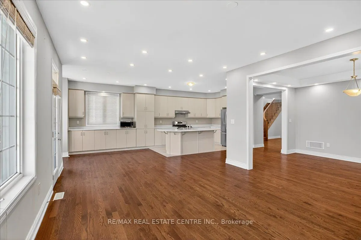 249 Hinton Terrace