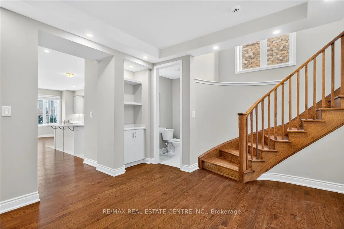249 Hinton Terrace