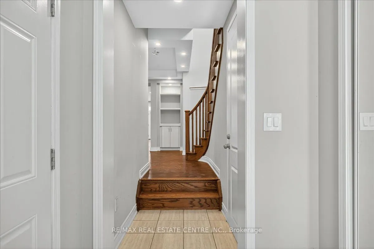 249 Hinton Terrace