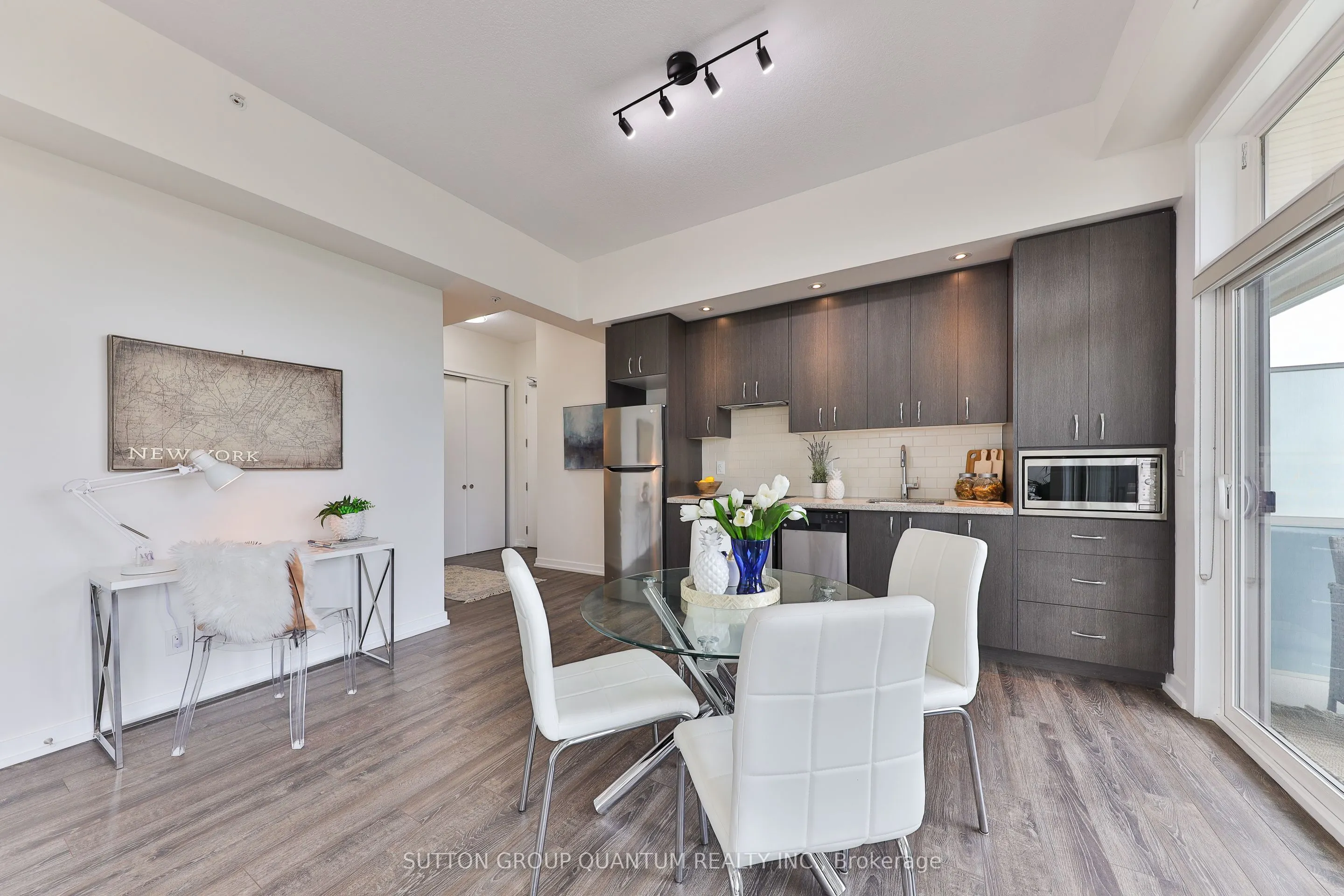 457 Plains Road E, #418