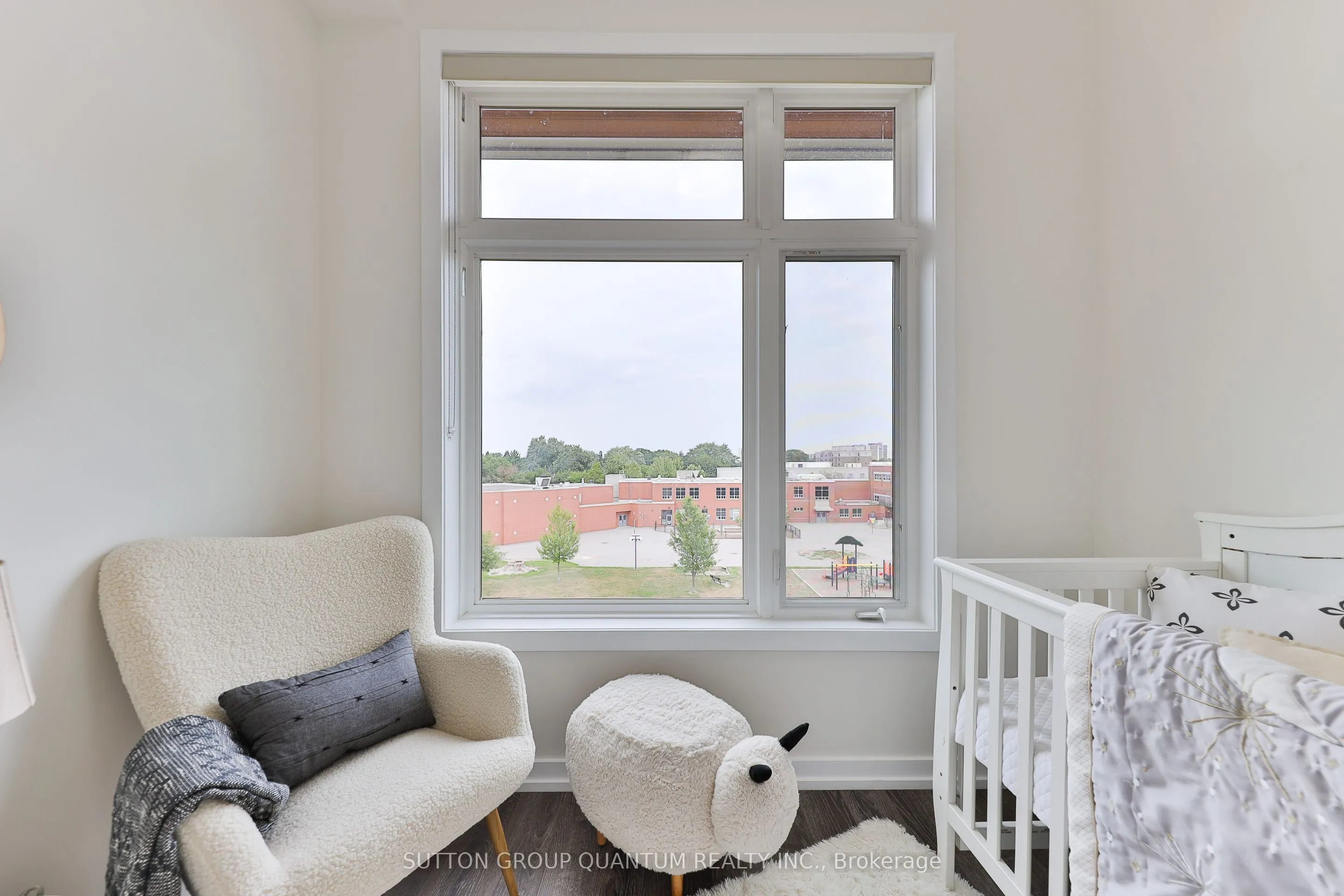 457 Plains Road E, #418