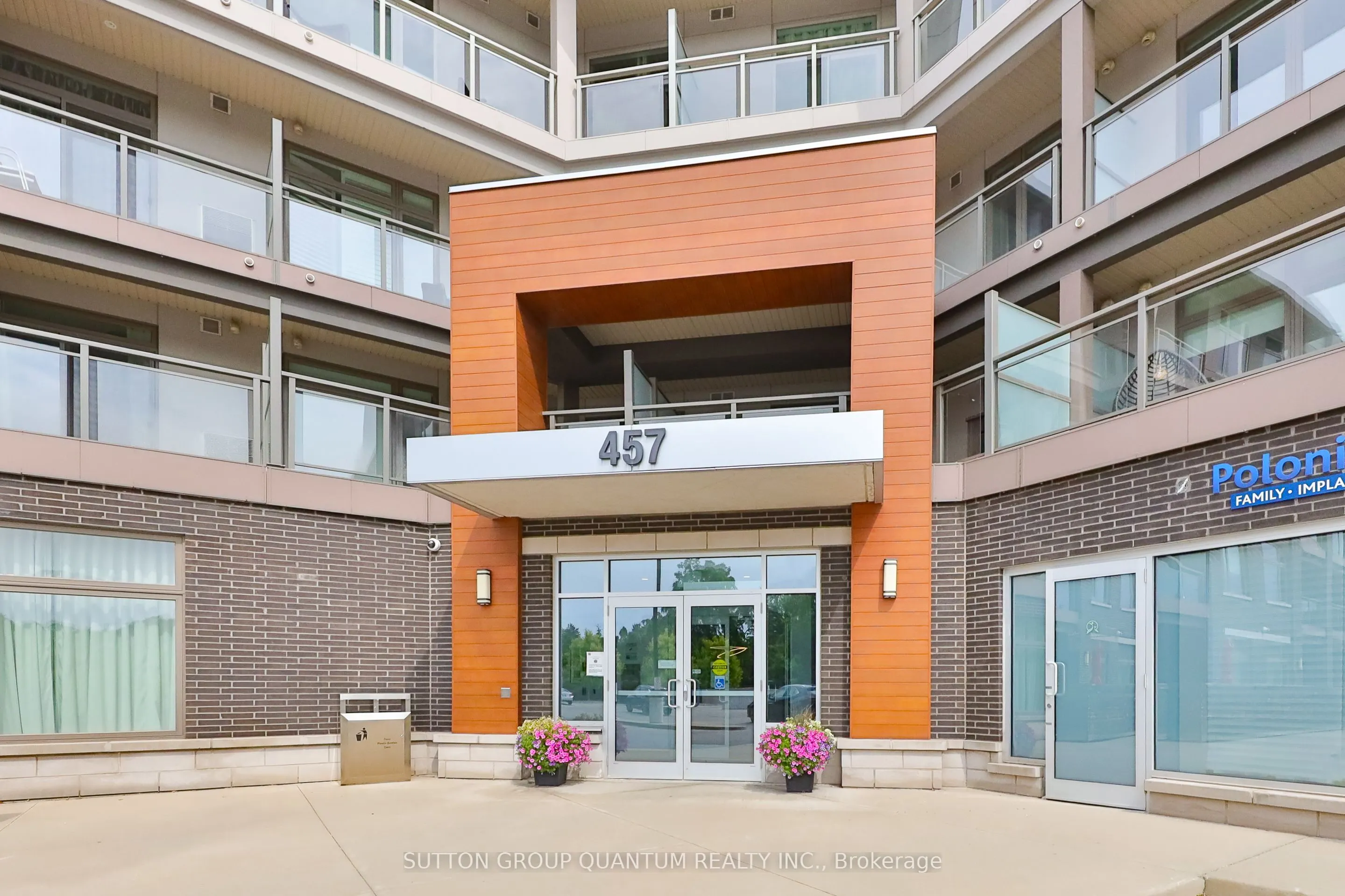 457 Plains Road E, #418