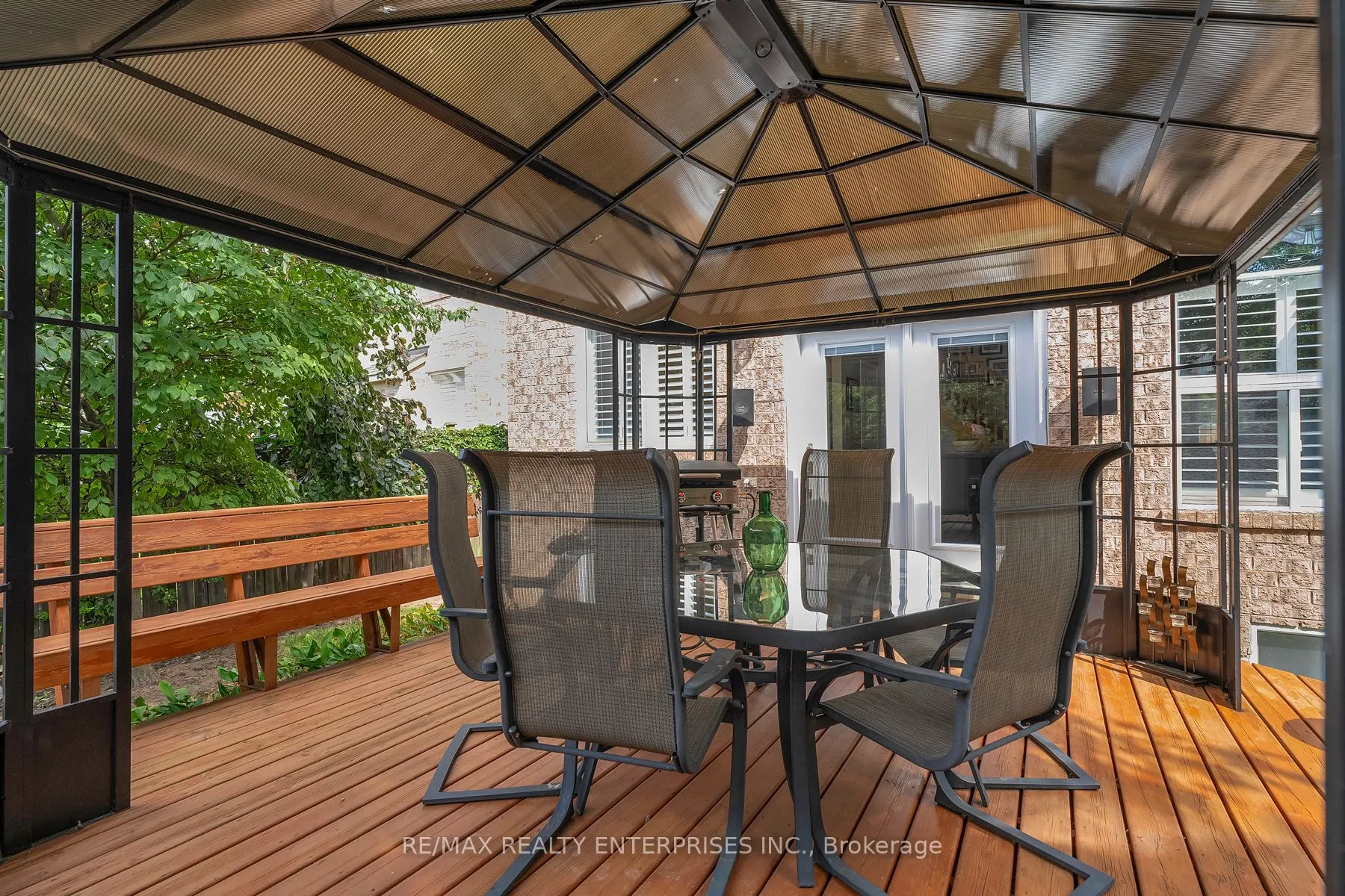 3941 Angus Walk