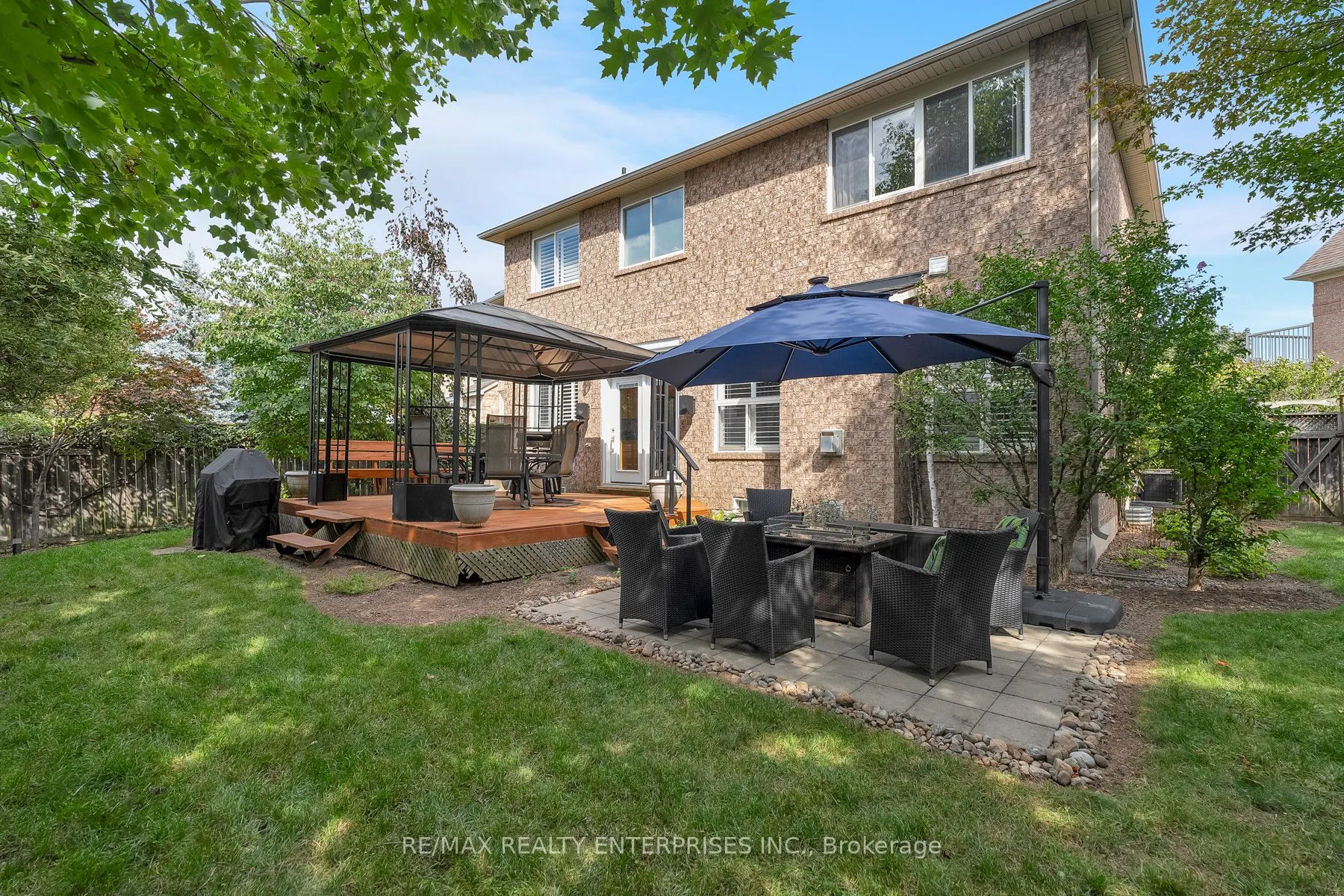 3941 Angus Walk