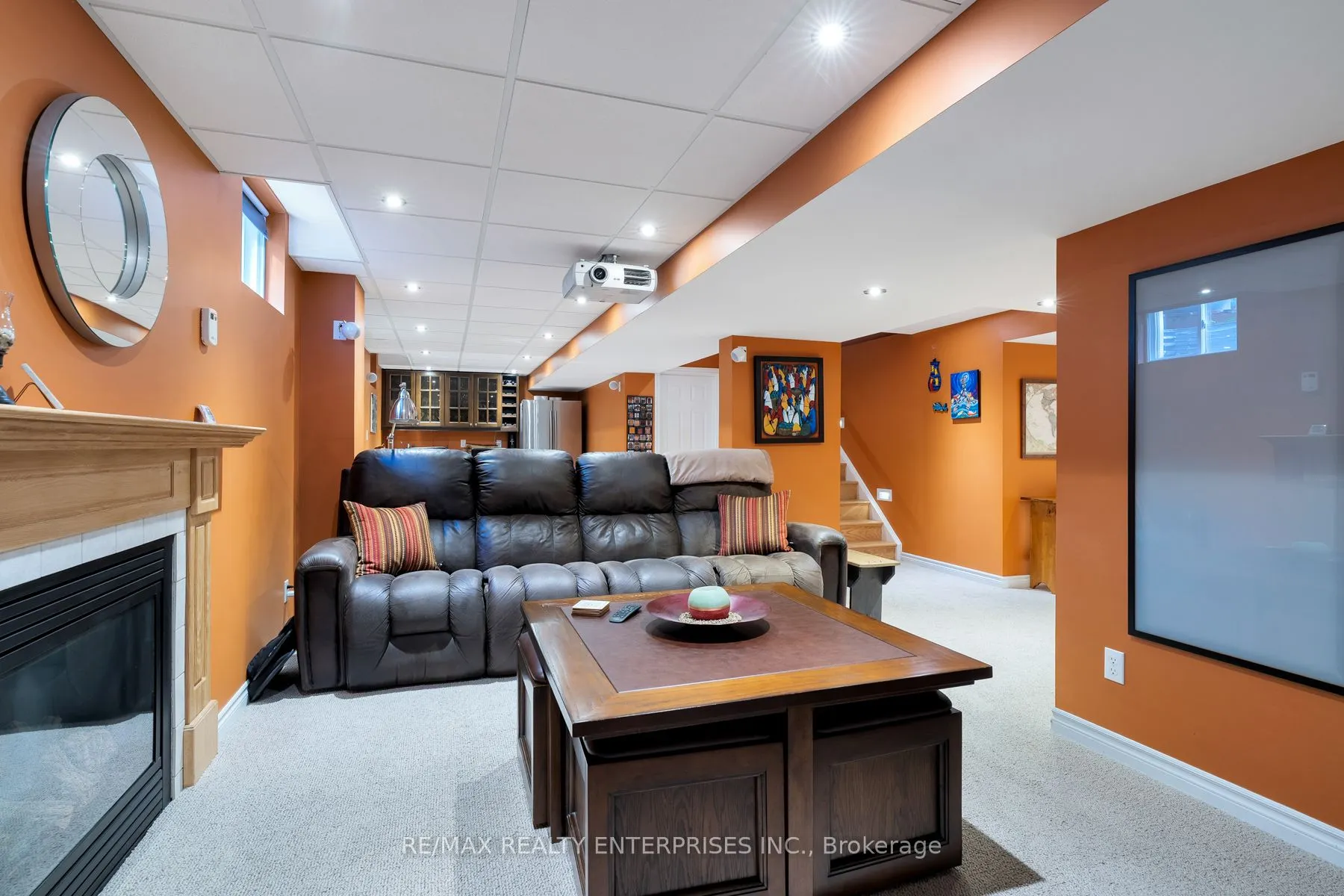 3941 Angus Walk
