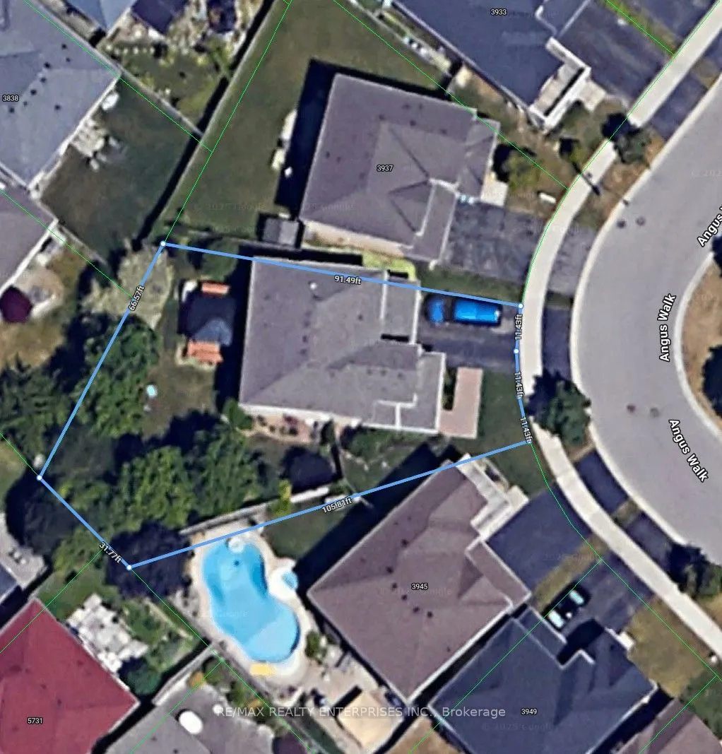 3941 Angus Walk