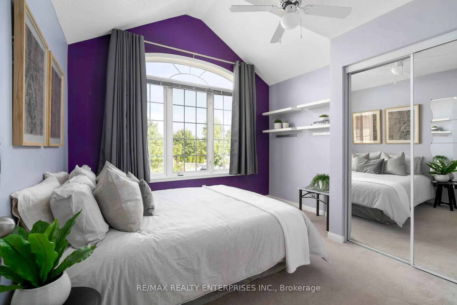 3941 Angus Walk