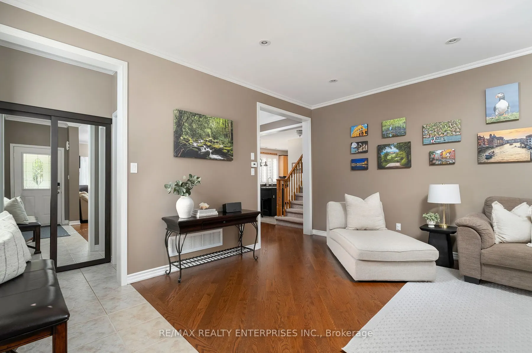 3941 Angus Walk