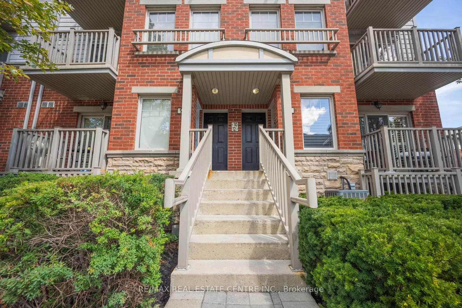 3250 Bentley Drive, #11