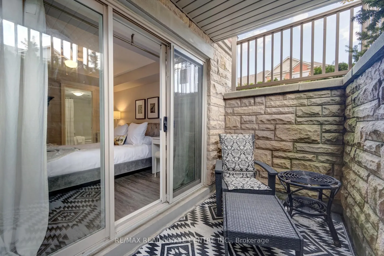 3250 Bentley Drive, #11