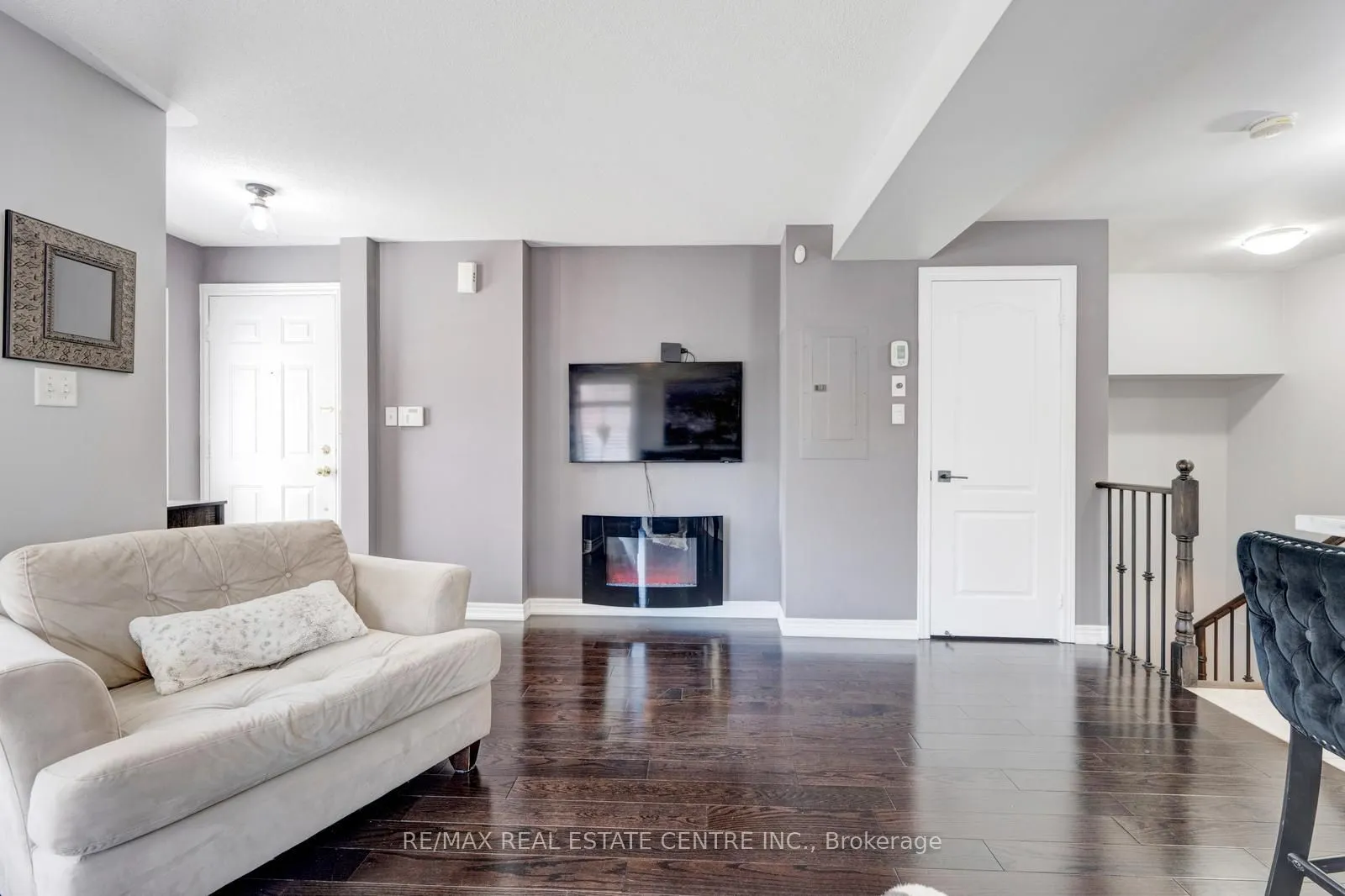 3250 Bentley Drive, #11