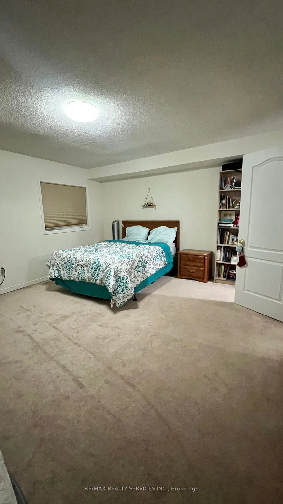 526 Candlestick Circle