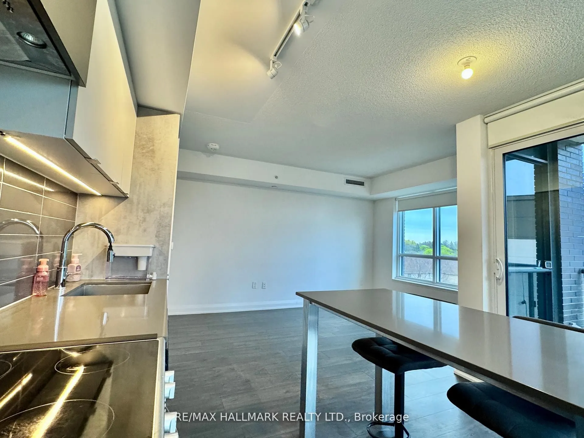 26 Gibbs Road, #545