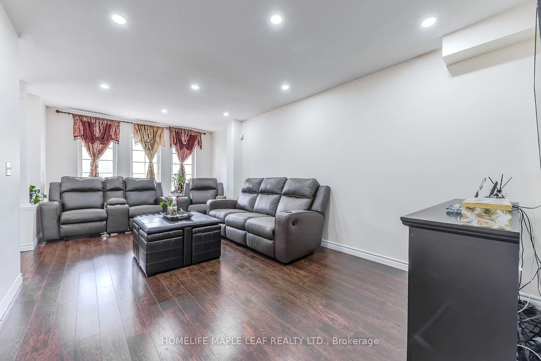 45 Seaside Circle