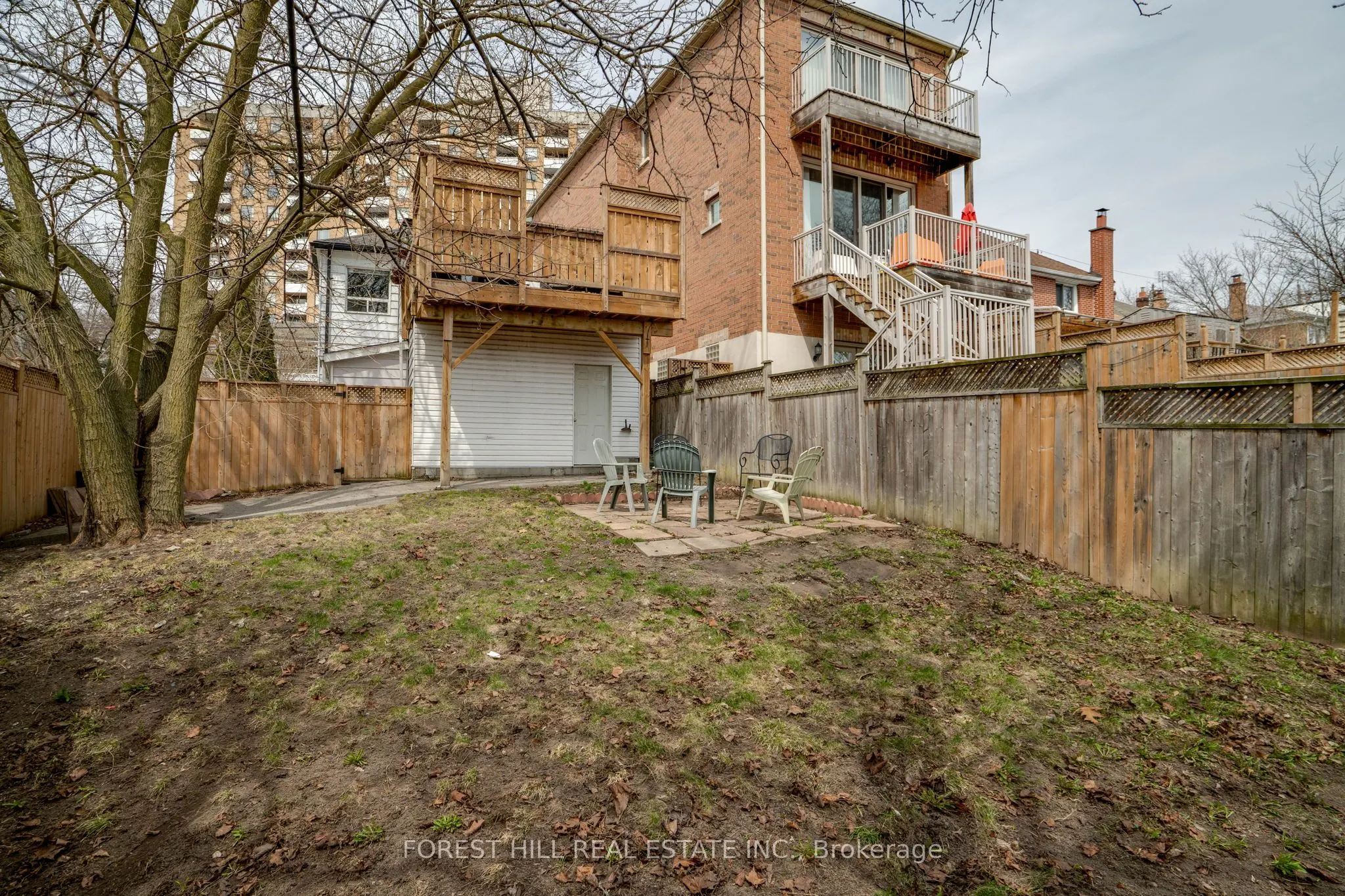 4053 Old Dundas Street