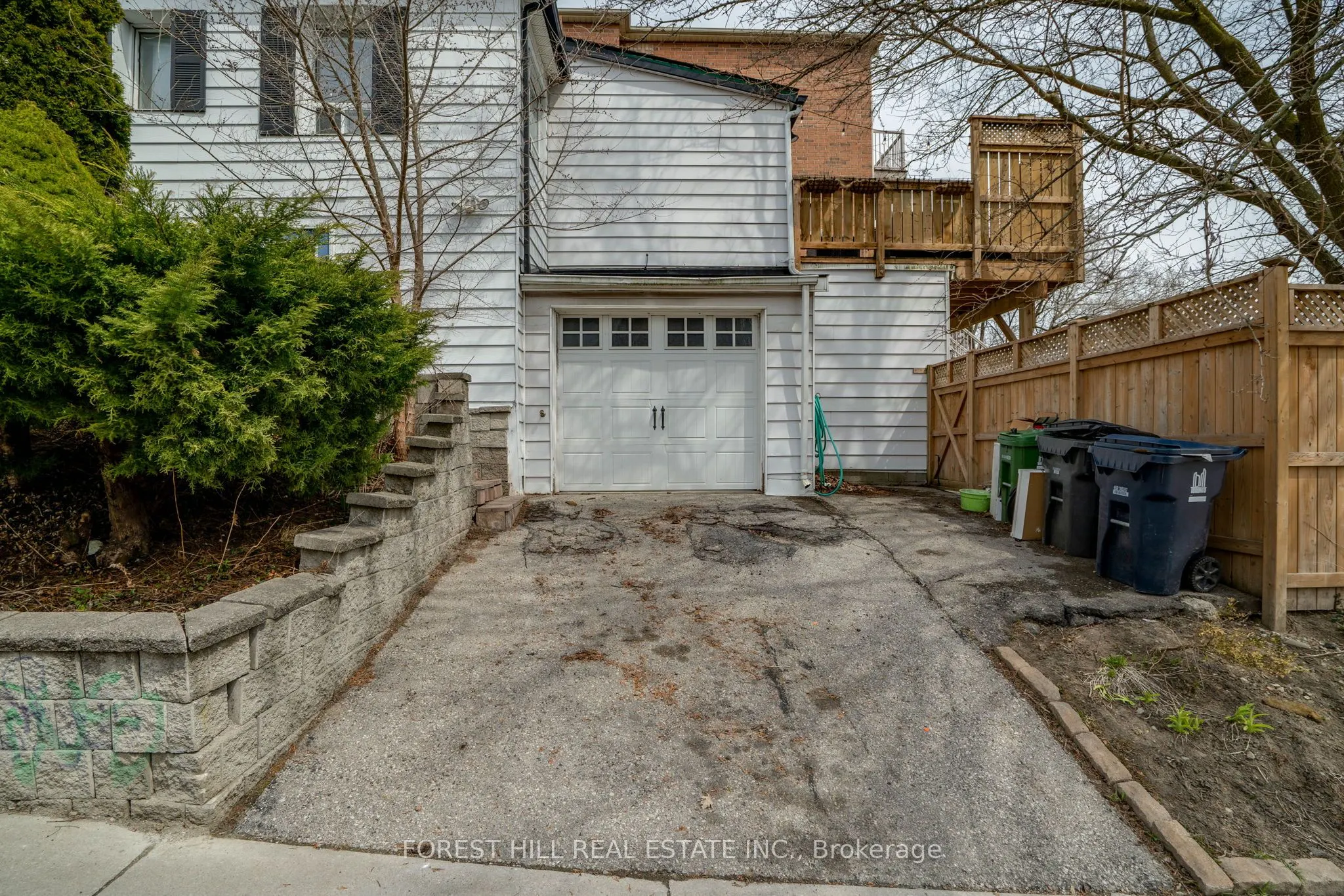 4053 Old Dundas Street