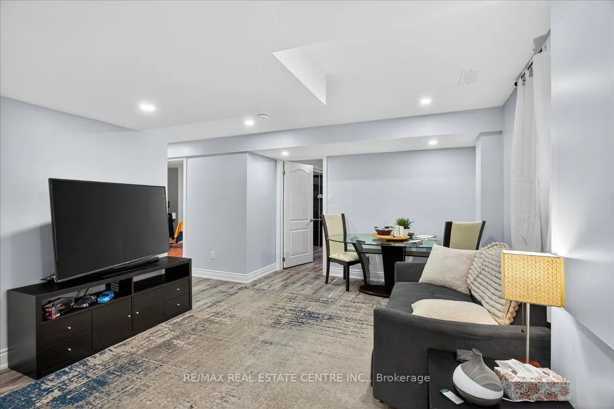 249 Hinton Terrace, #(Upper)