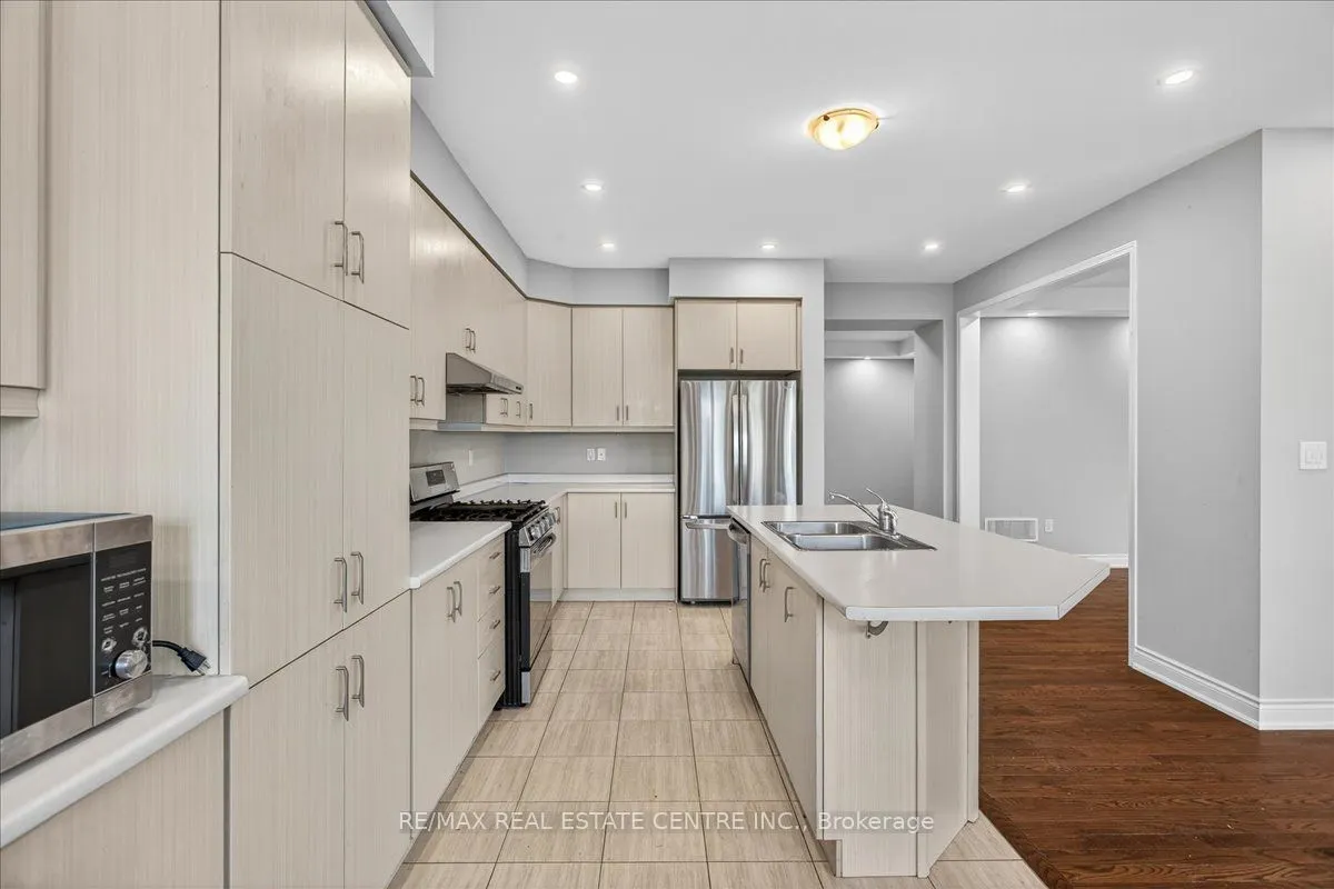 249 Hinton Terrace, #(Upper)