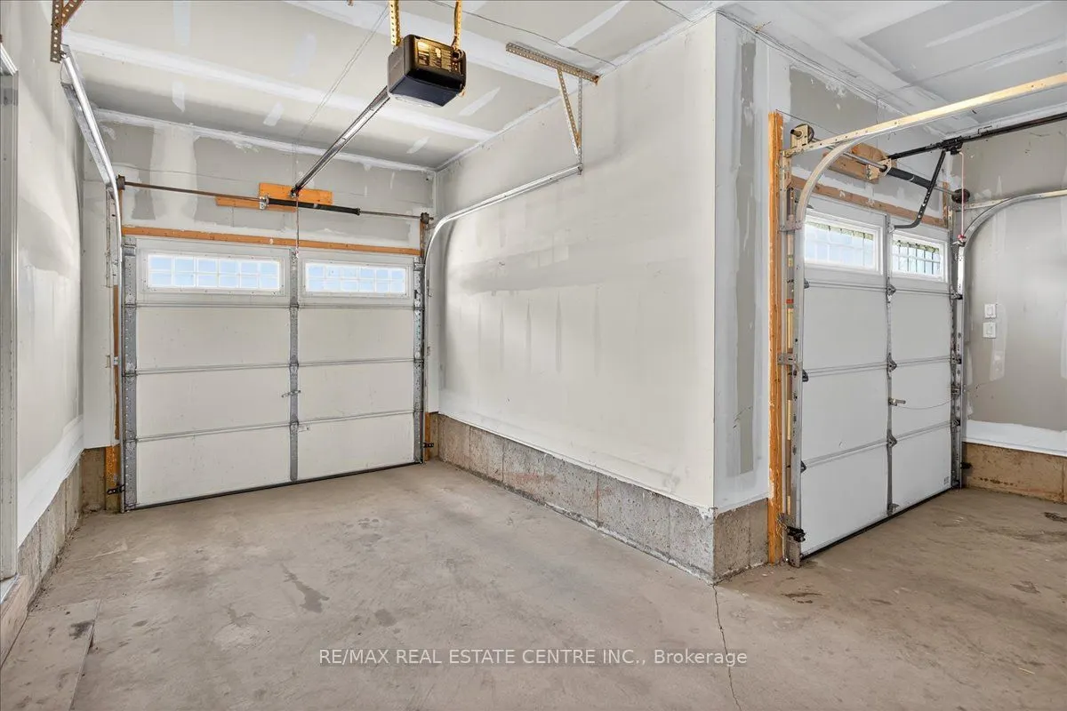 249 Hinton Terrace, #(Upper)