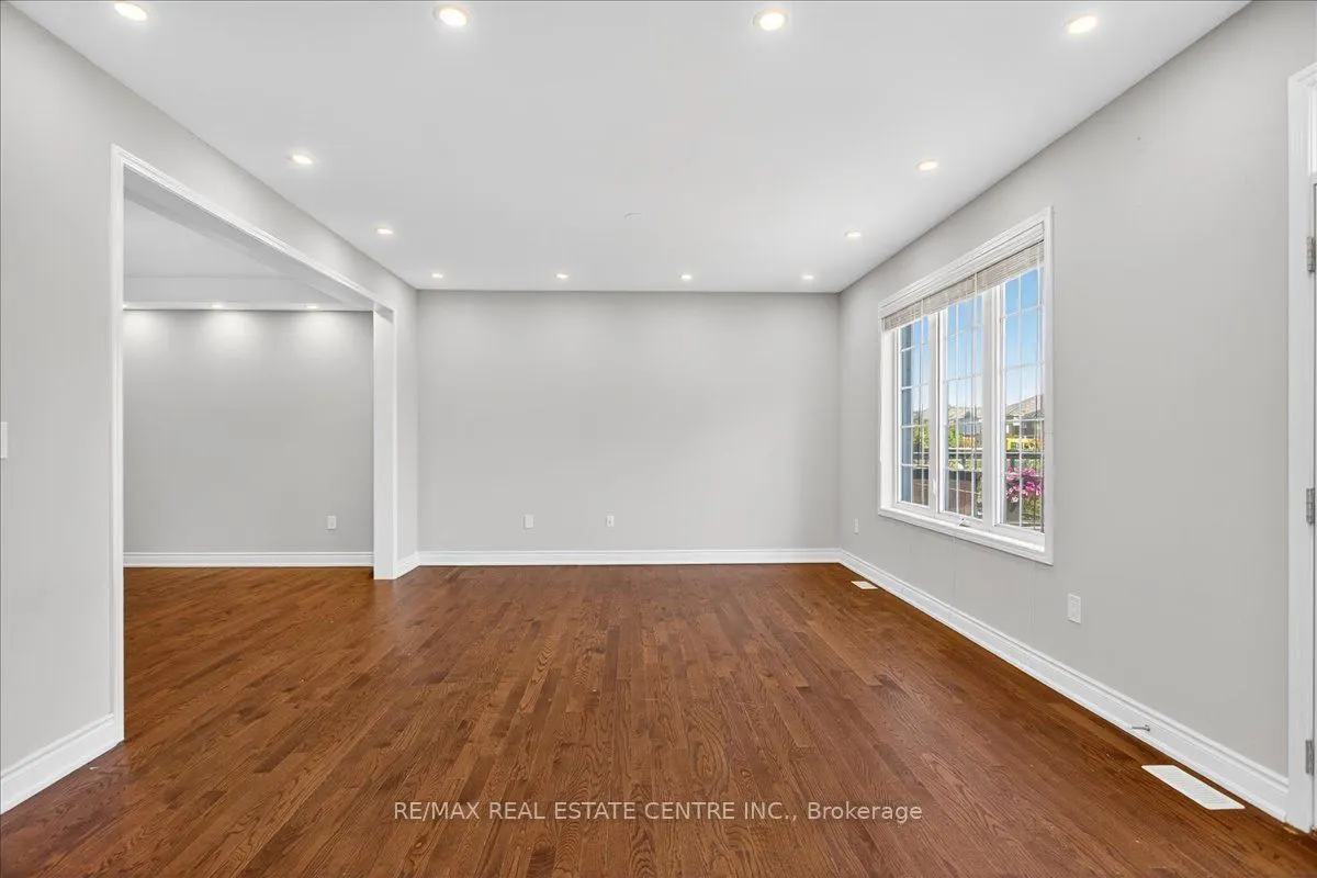 249 Hinton Terrace, #(Upper)
