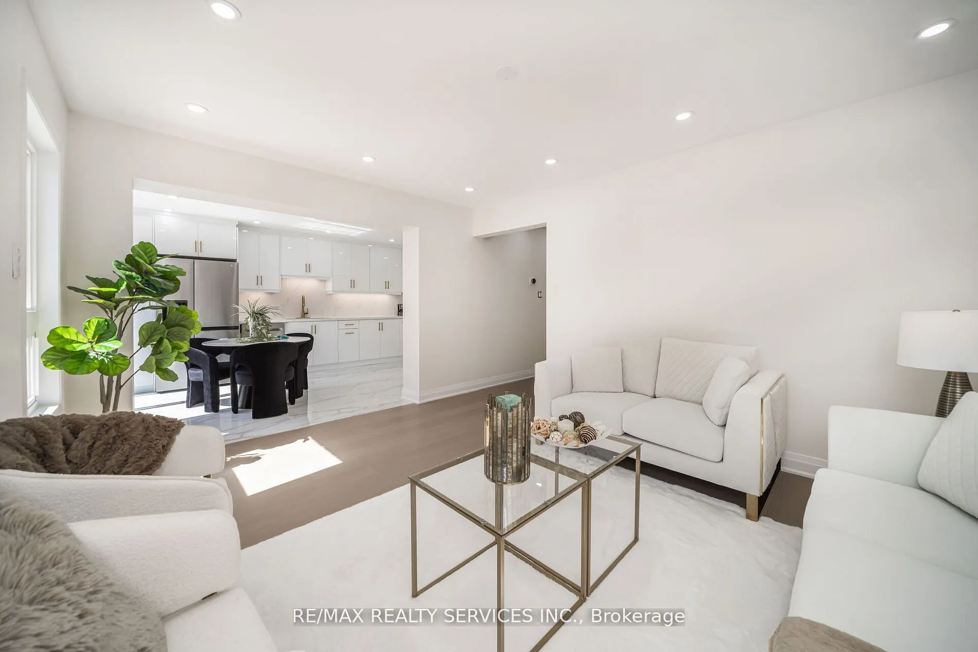 10 Linderwood Drive