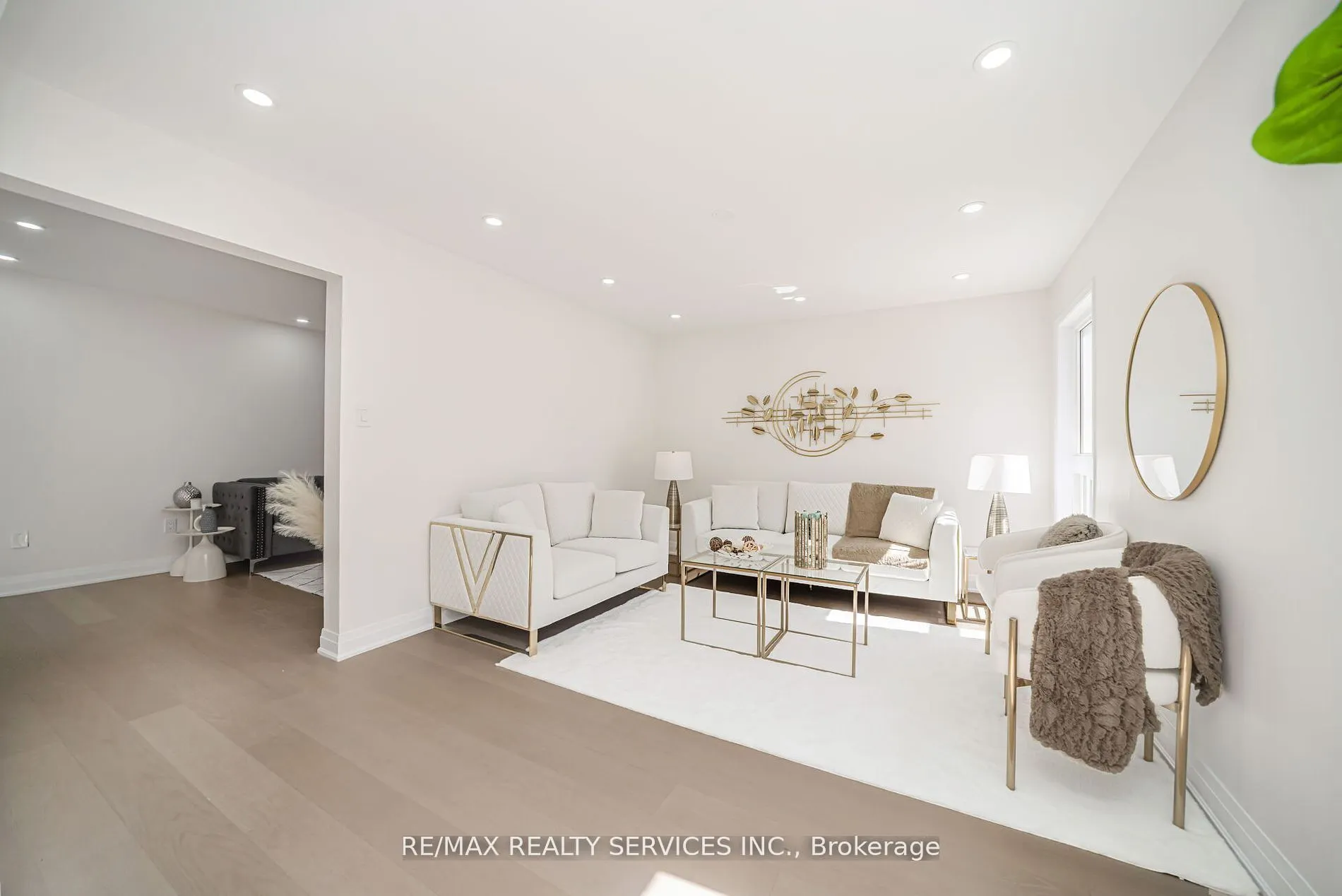 10 Linderwood Drive