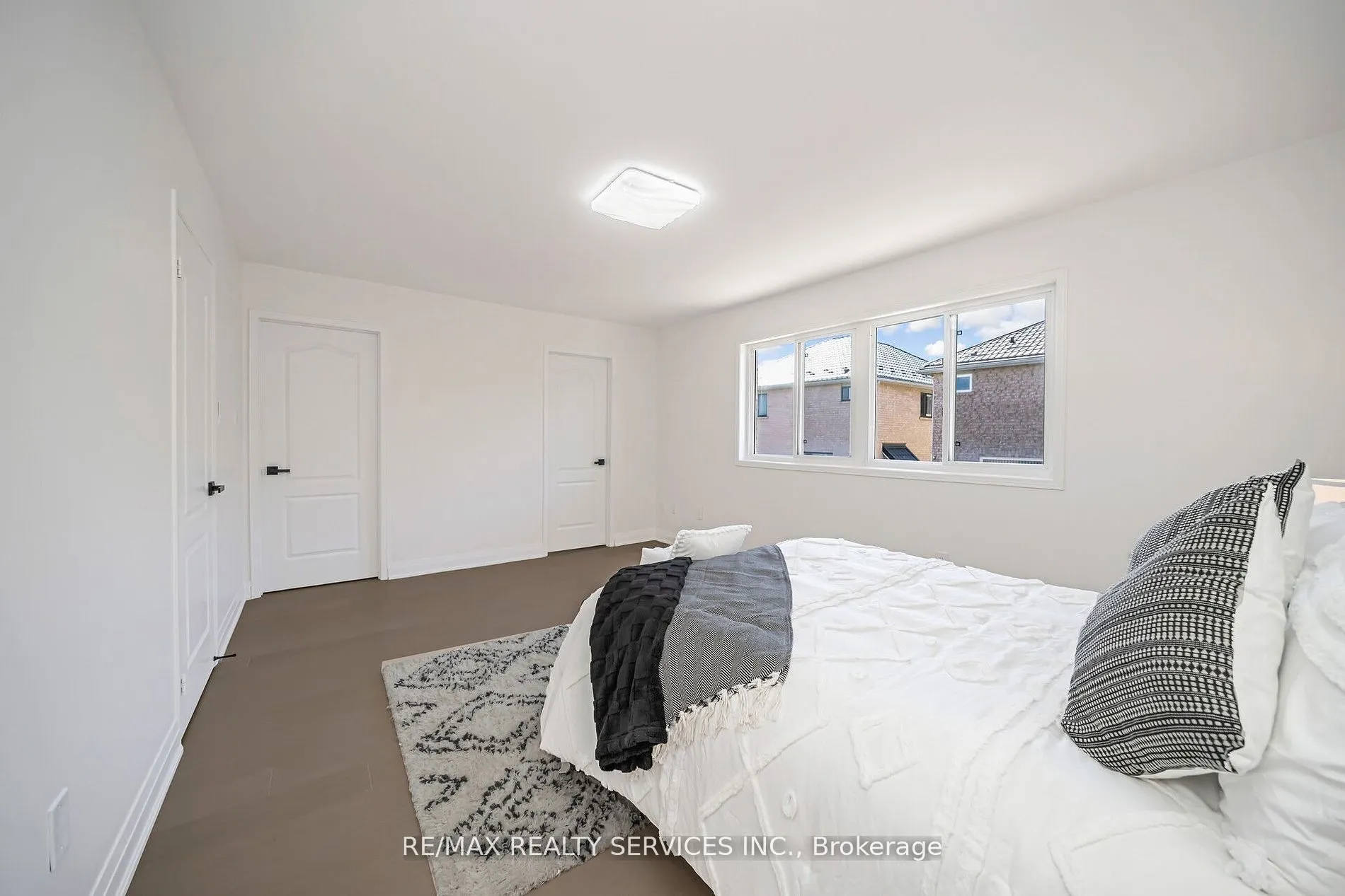 10 Linderwood Drive