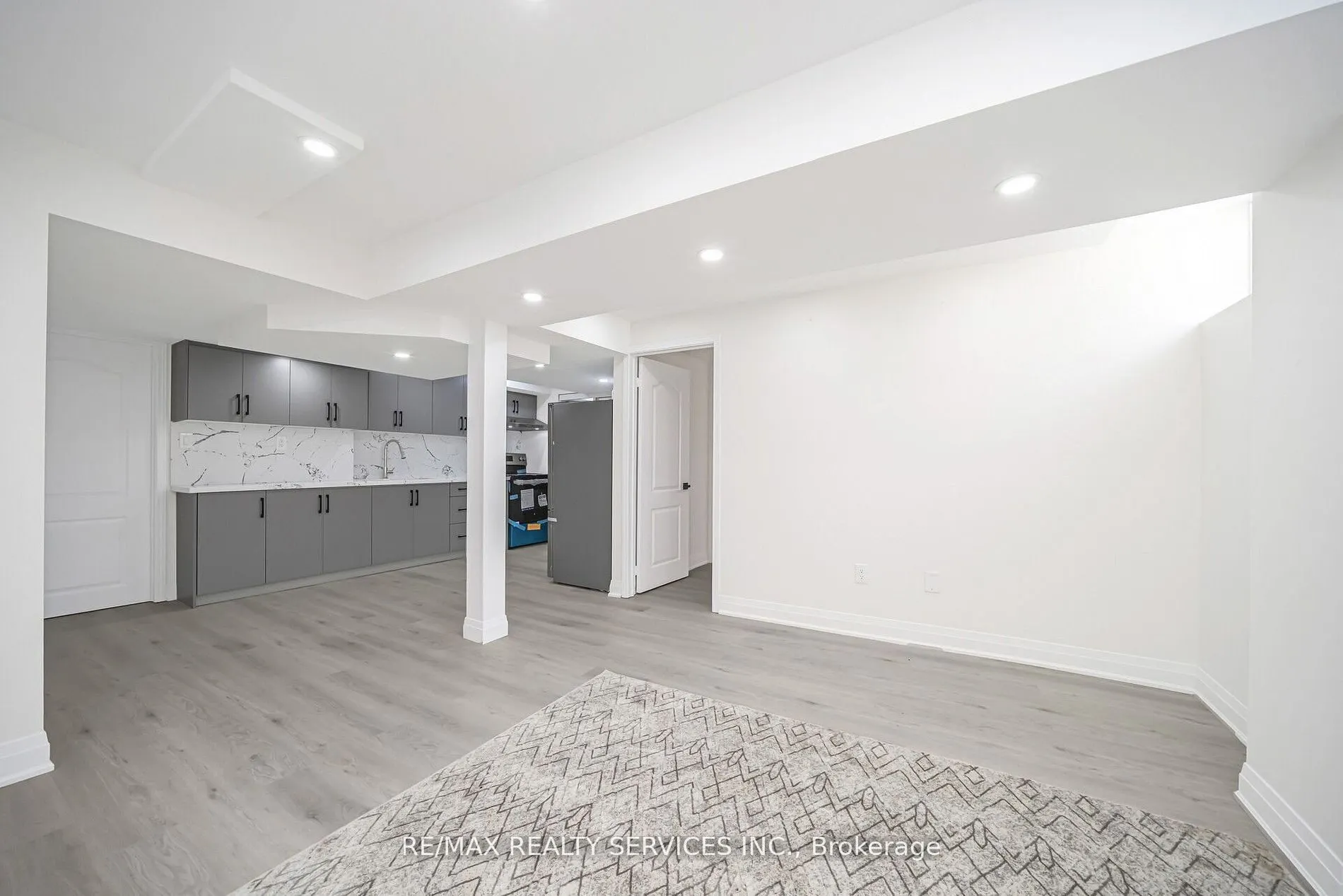 10 Linderwood Drive