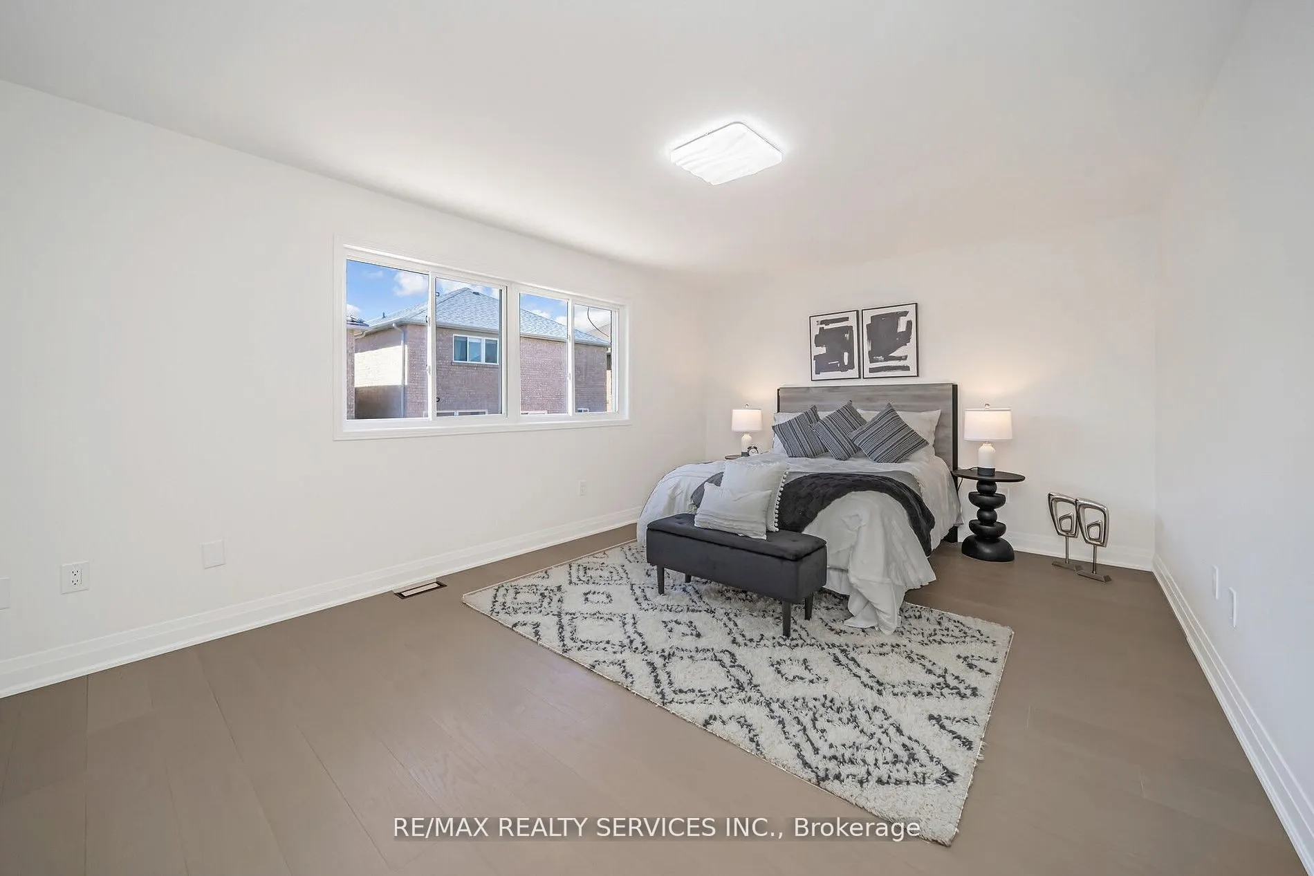 10 Linderwood Drive