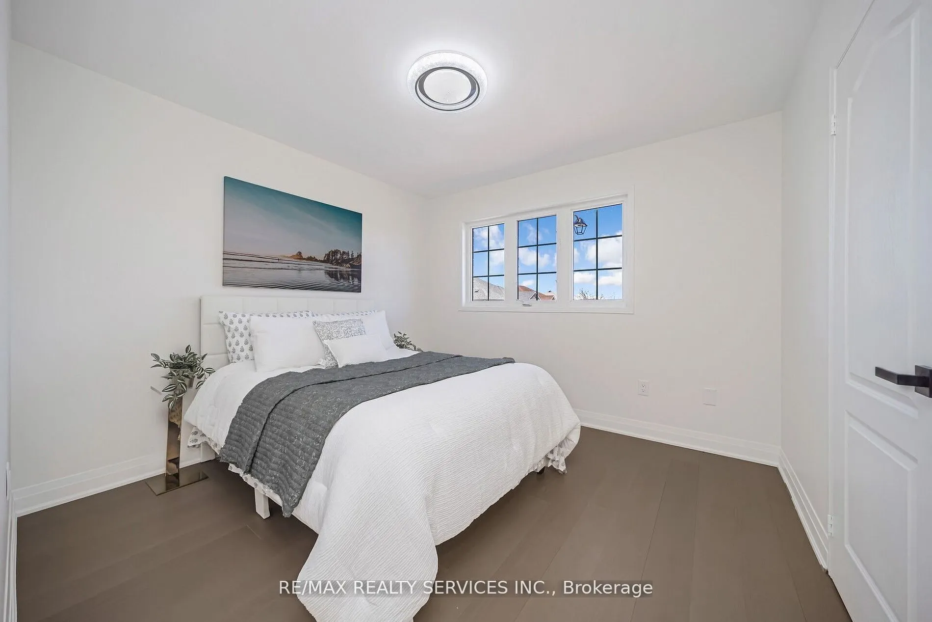 10 Linderwood Drive