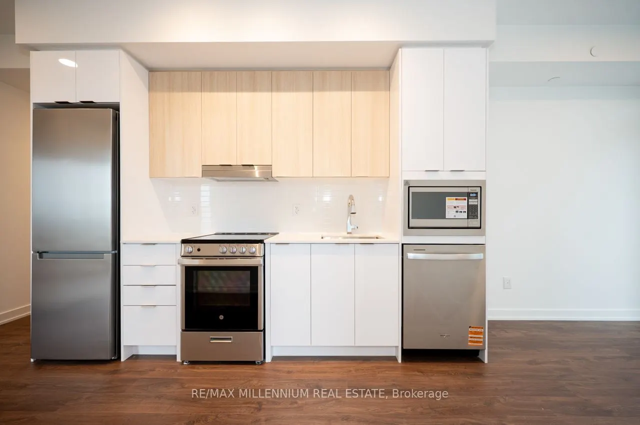 5105 Huronatrio Street, #2211