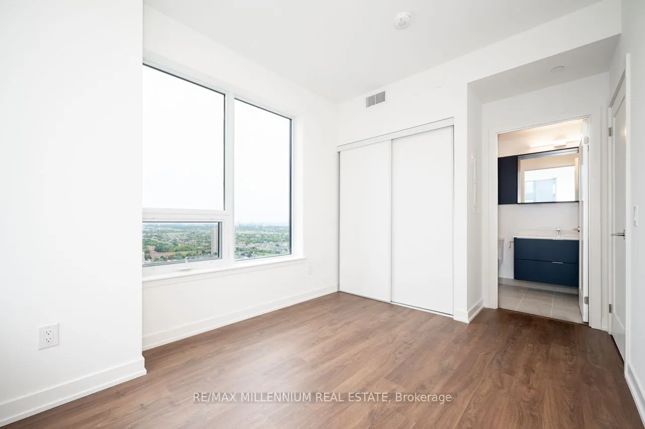 5105 Huronatrio Street, #2211