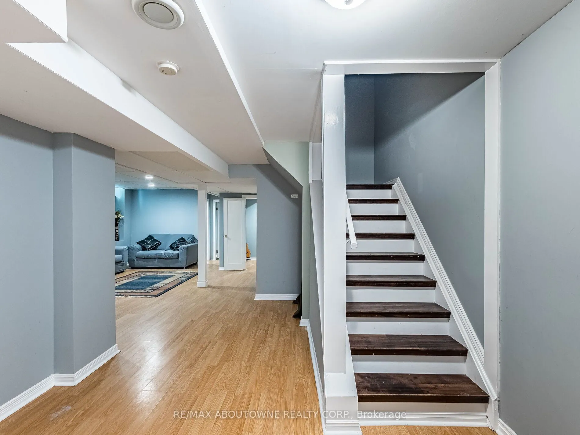 6284 Glen Meadows Road