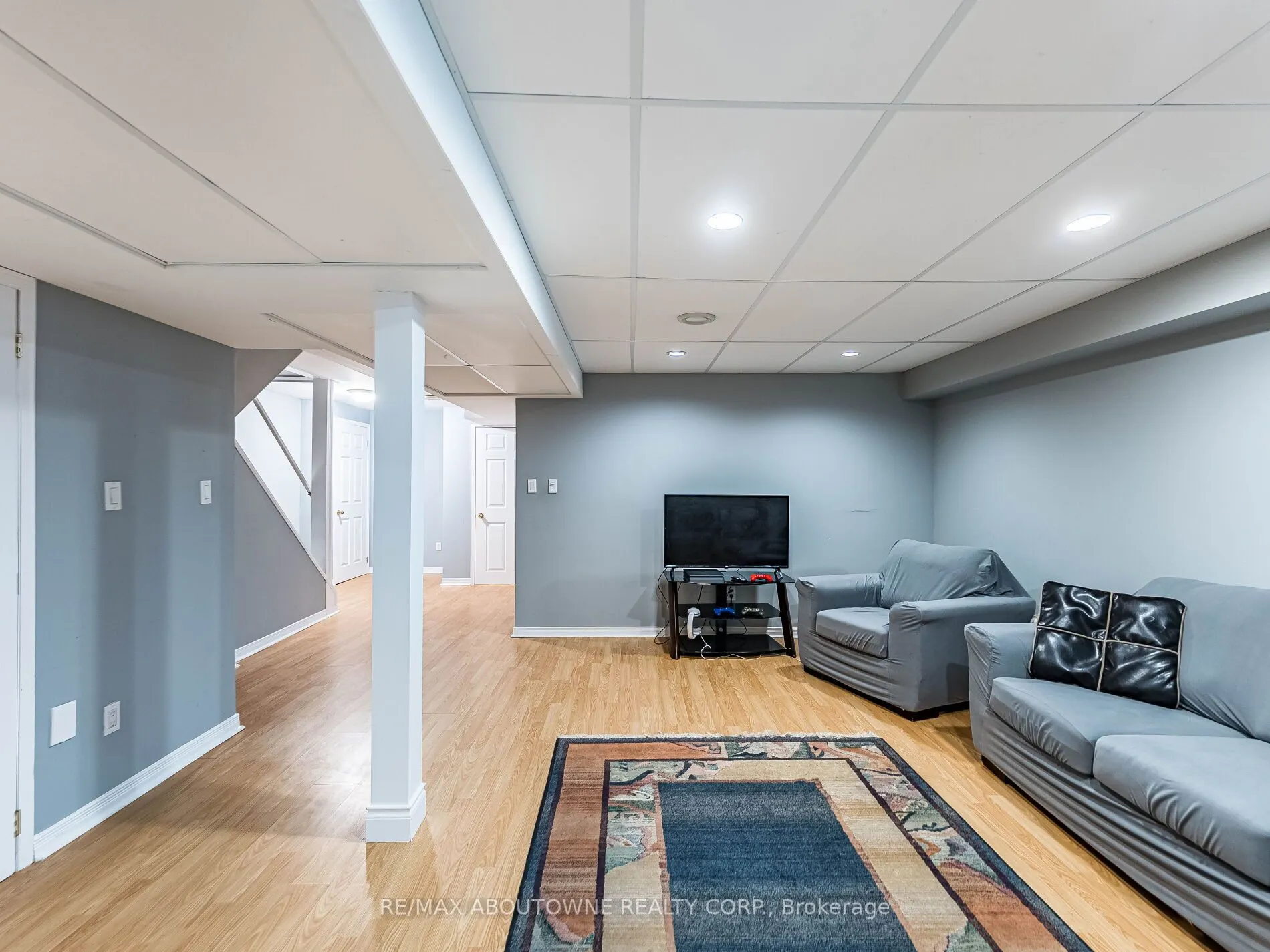 6284 Glen Meadows Road