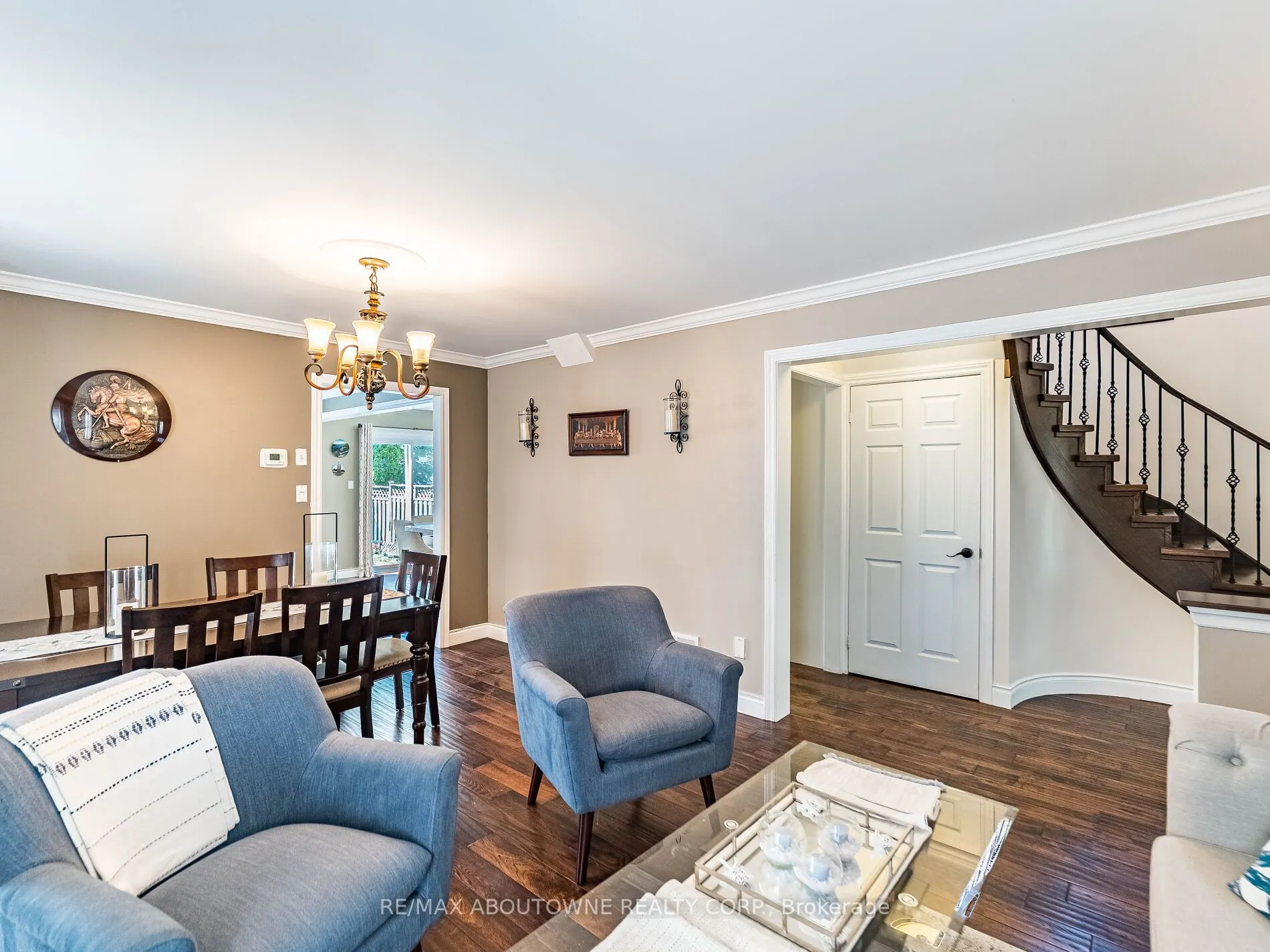 6284 Glen Meadows Road