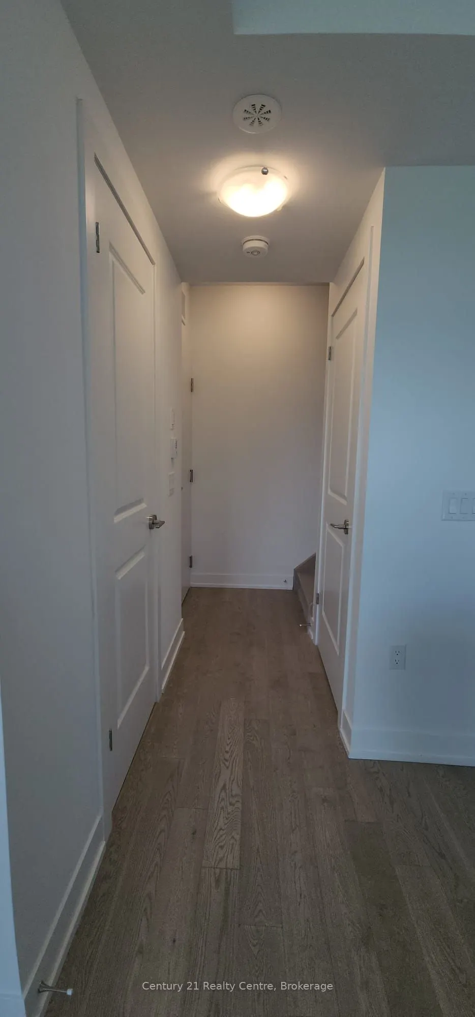 1115 Douglas Mccurdy Common E, #206