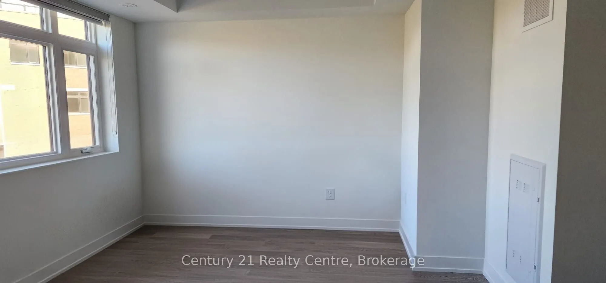 1115 Douglas Mccurdy Common E, #206