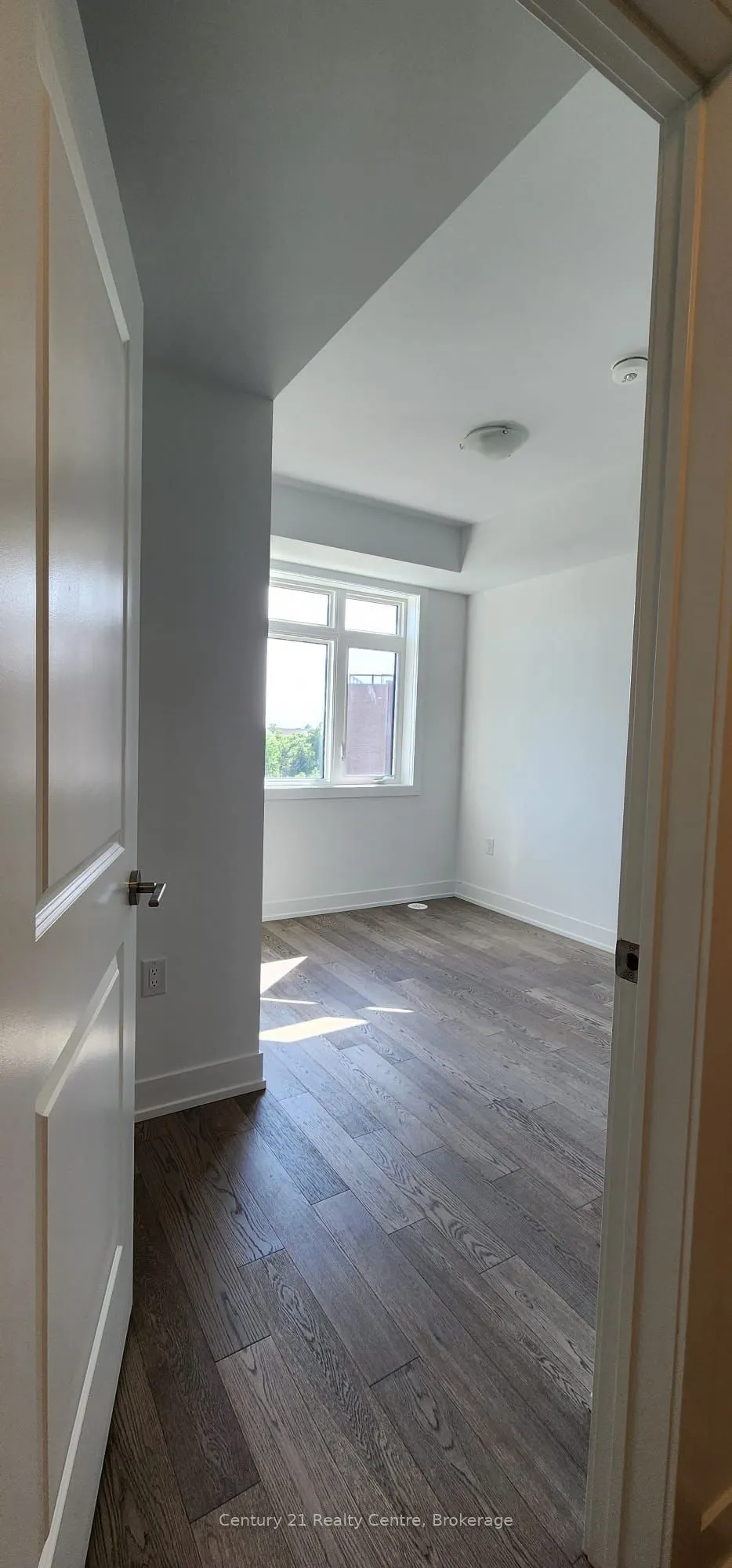 1115 Douglas Mccurdy Common E, #206