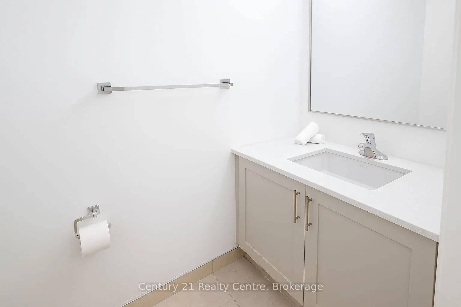 1115 Douglas Mccurdy Common E, #206