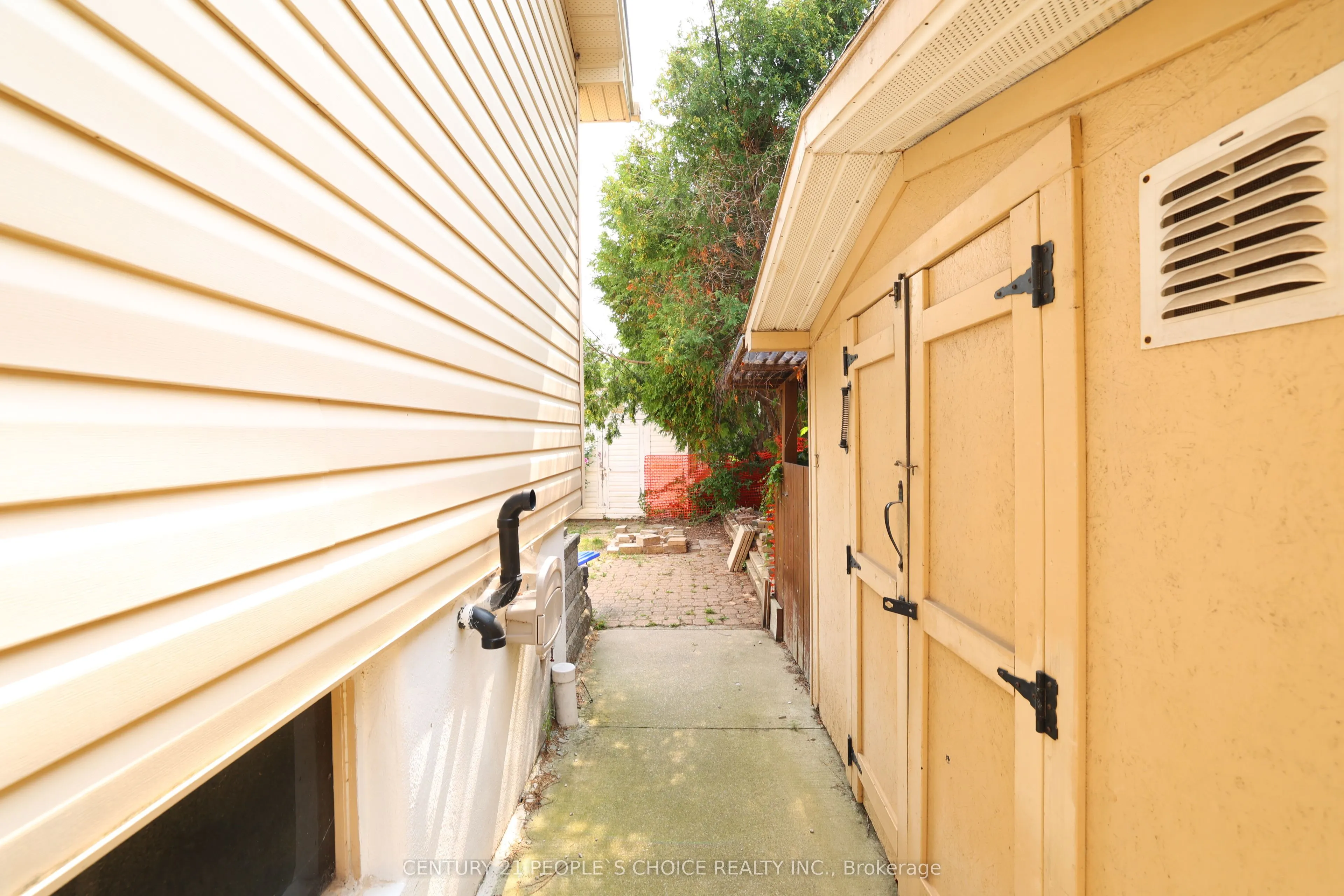 608 Thornwood Avenue