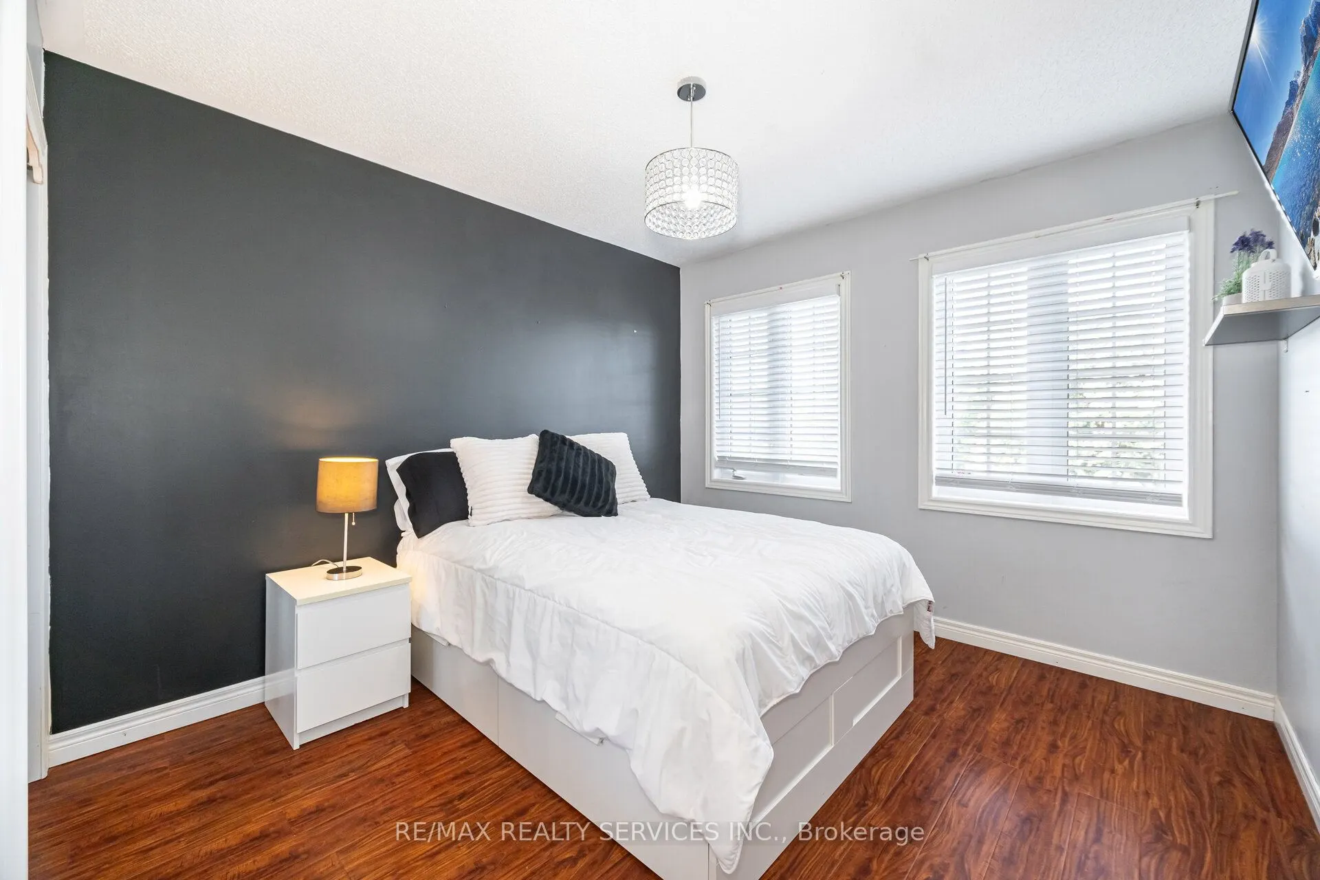 123 Farthingale Crescent