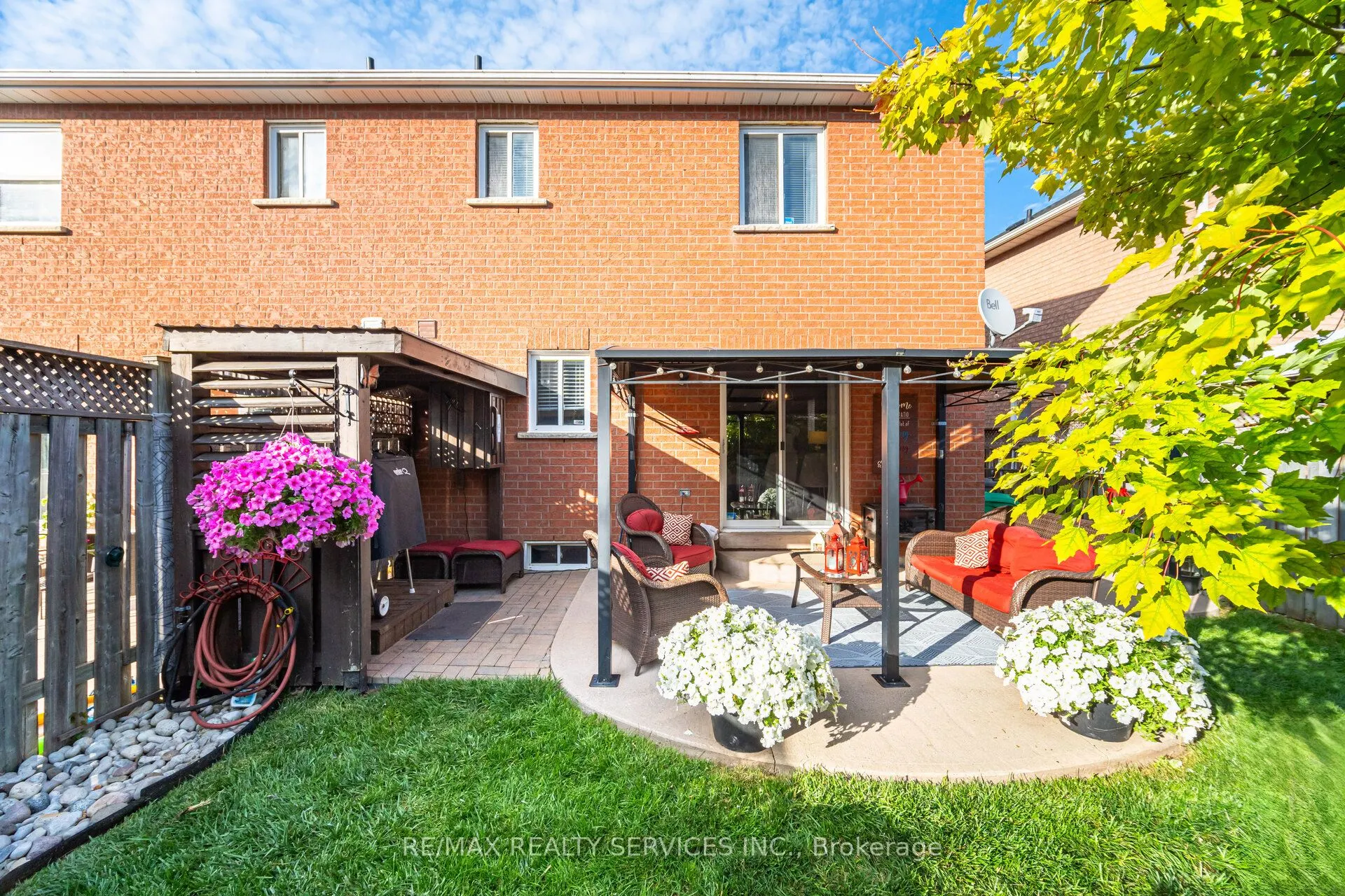 123 Farthingale Crescent