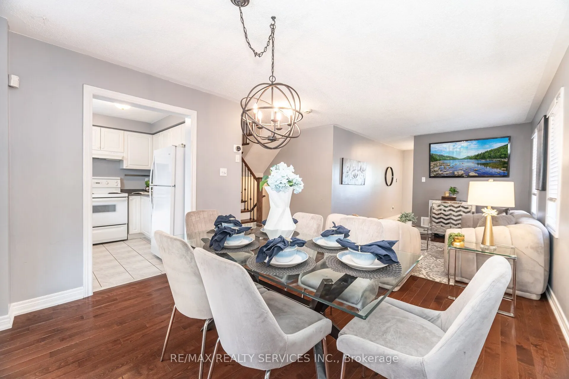 123 Farthingale Crescent