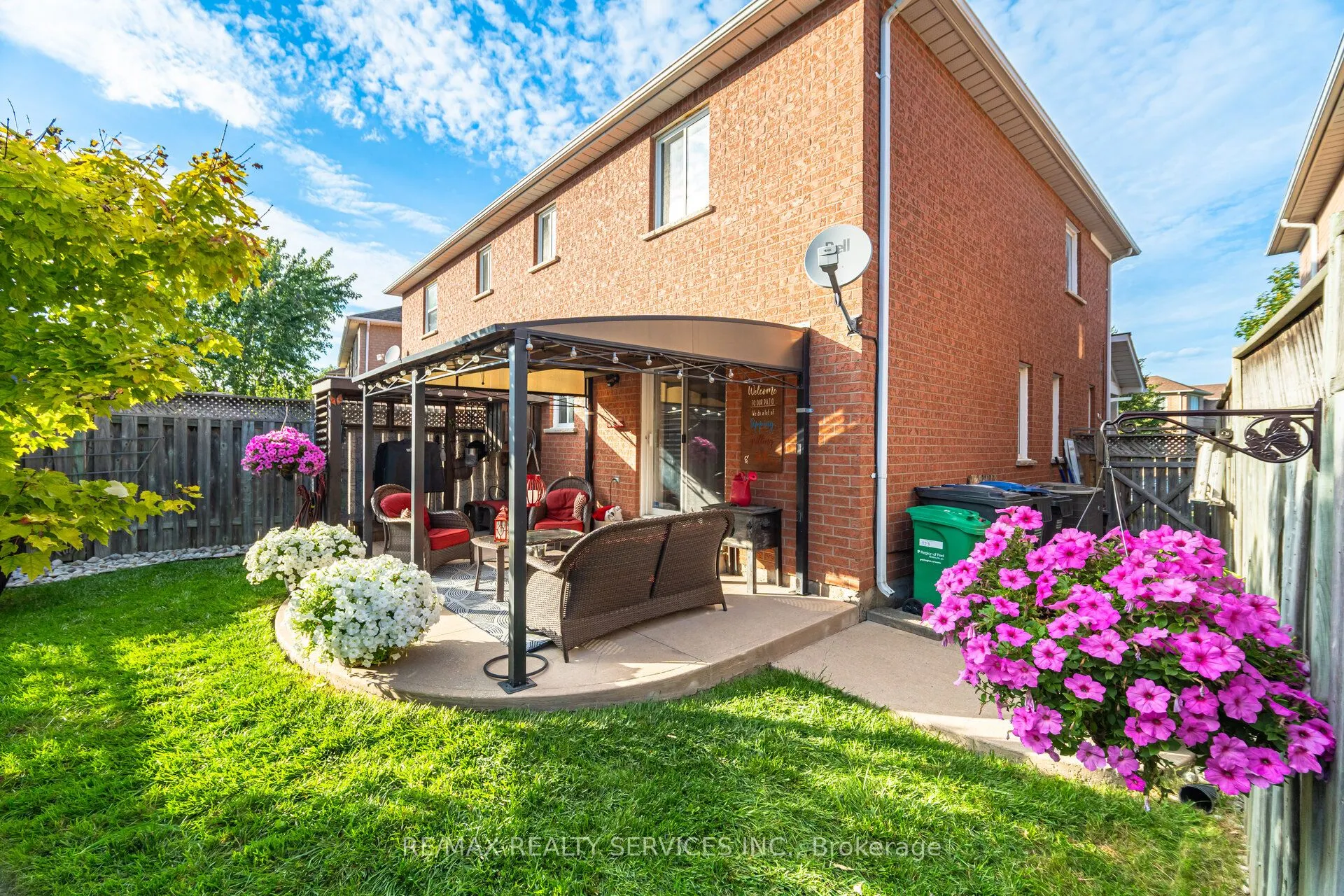 123 Farthingale Crescent