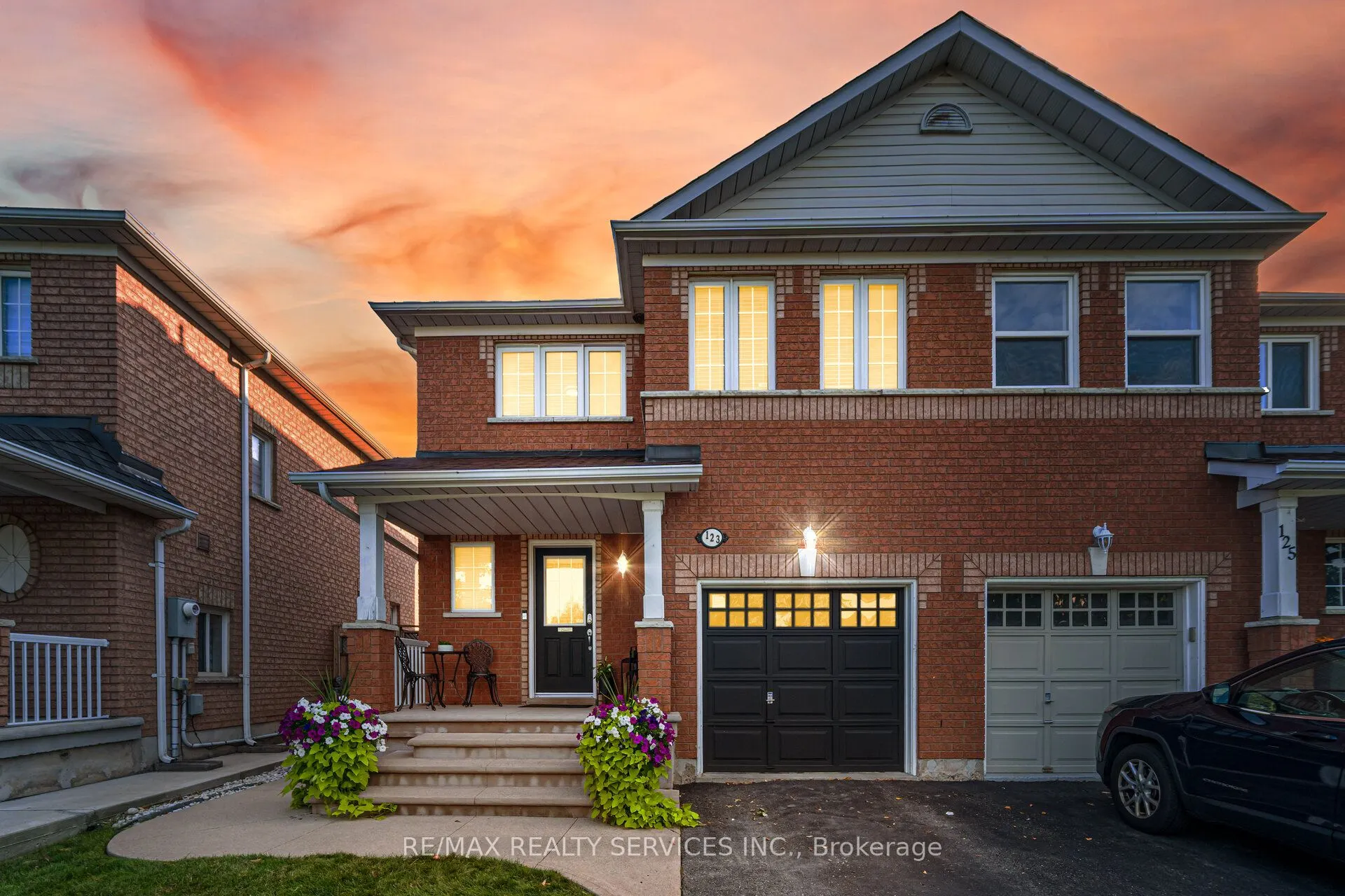 123 Farthingale Crescent