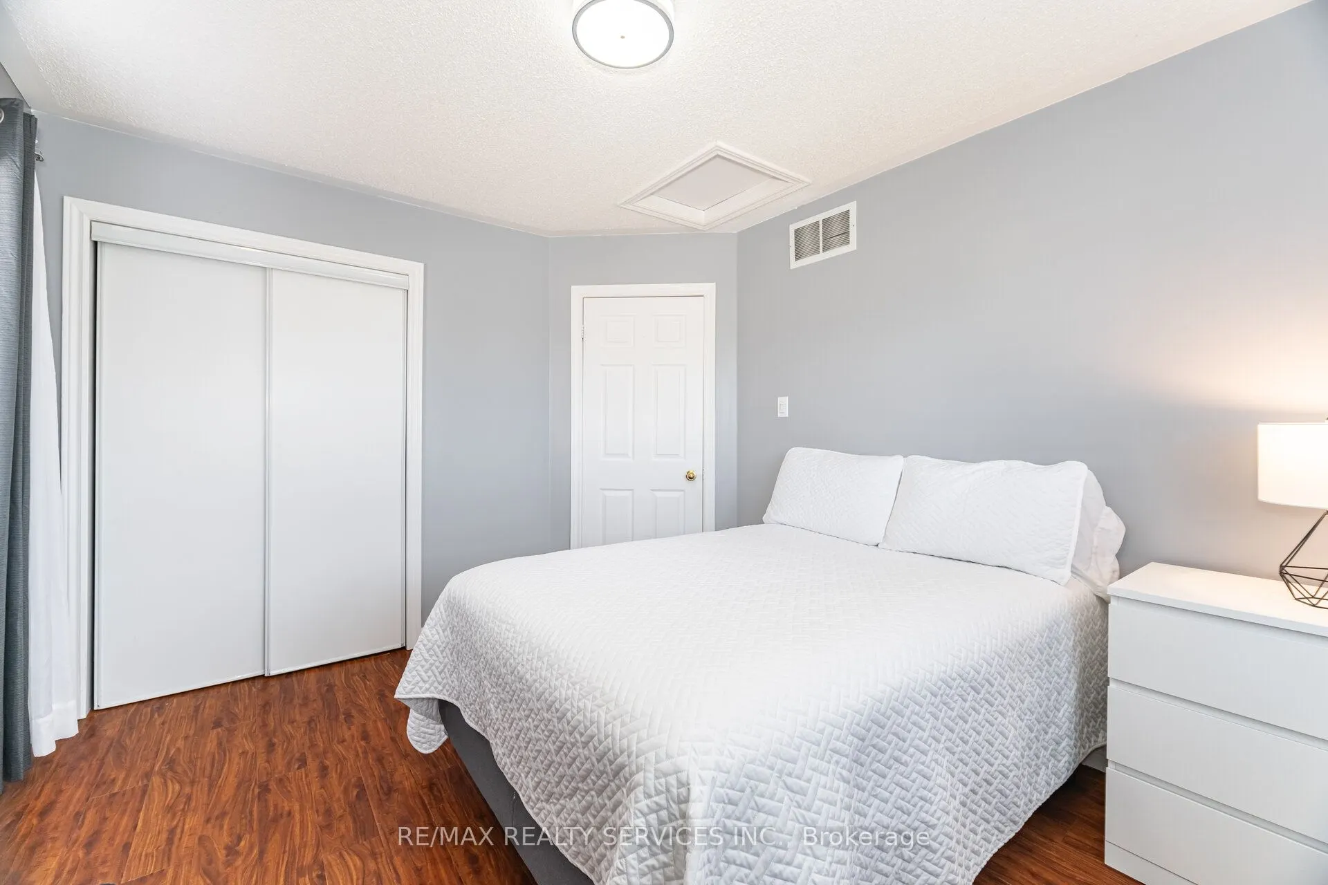 123 Farthingale Crescent