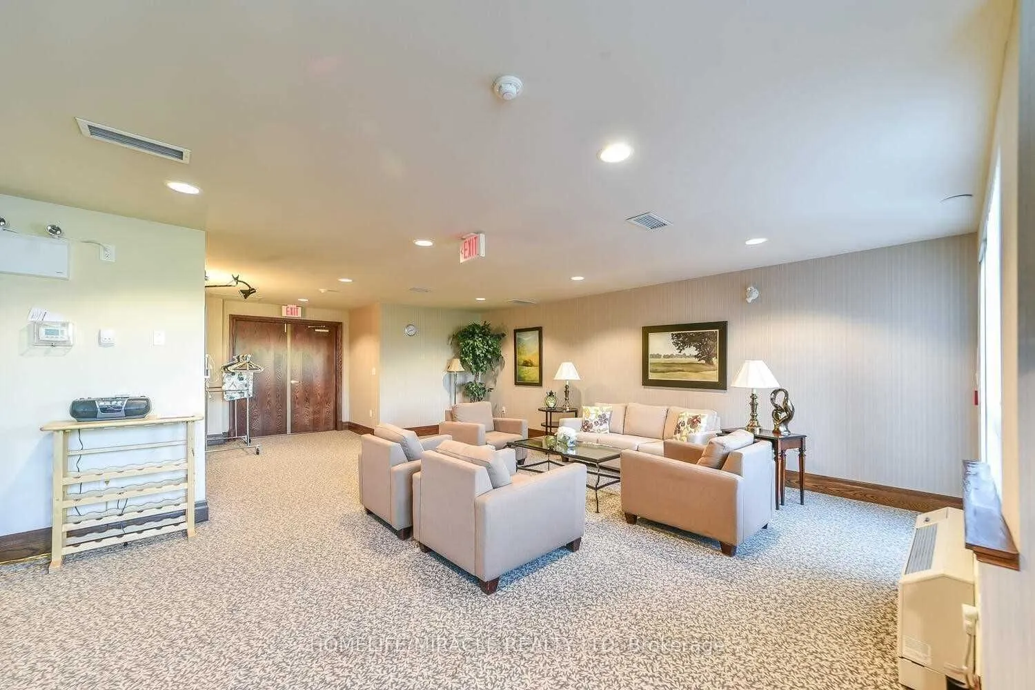 55 Via Rosedale Way, #104